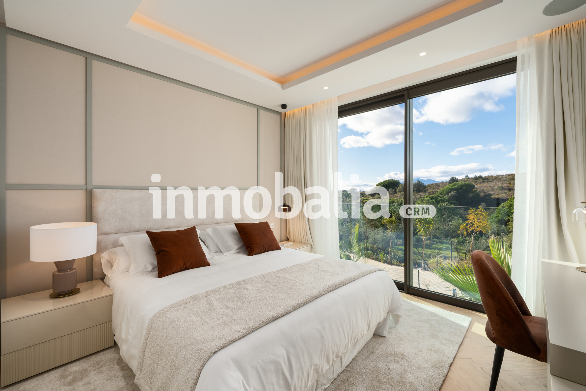 Villa Harmony, Exclusive Villa with Andalusian Charm in Marbella Hill Club