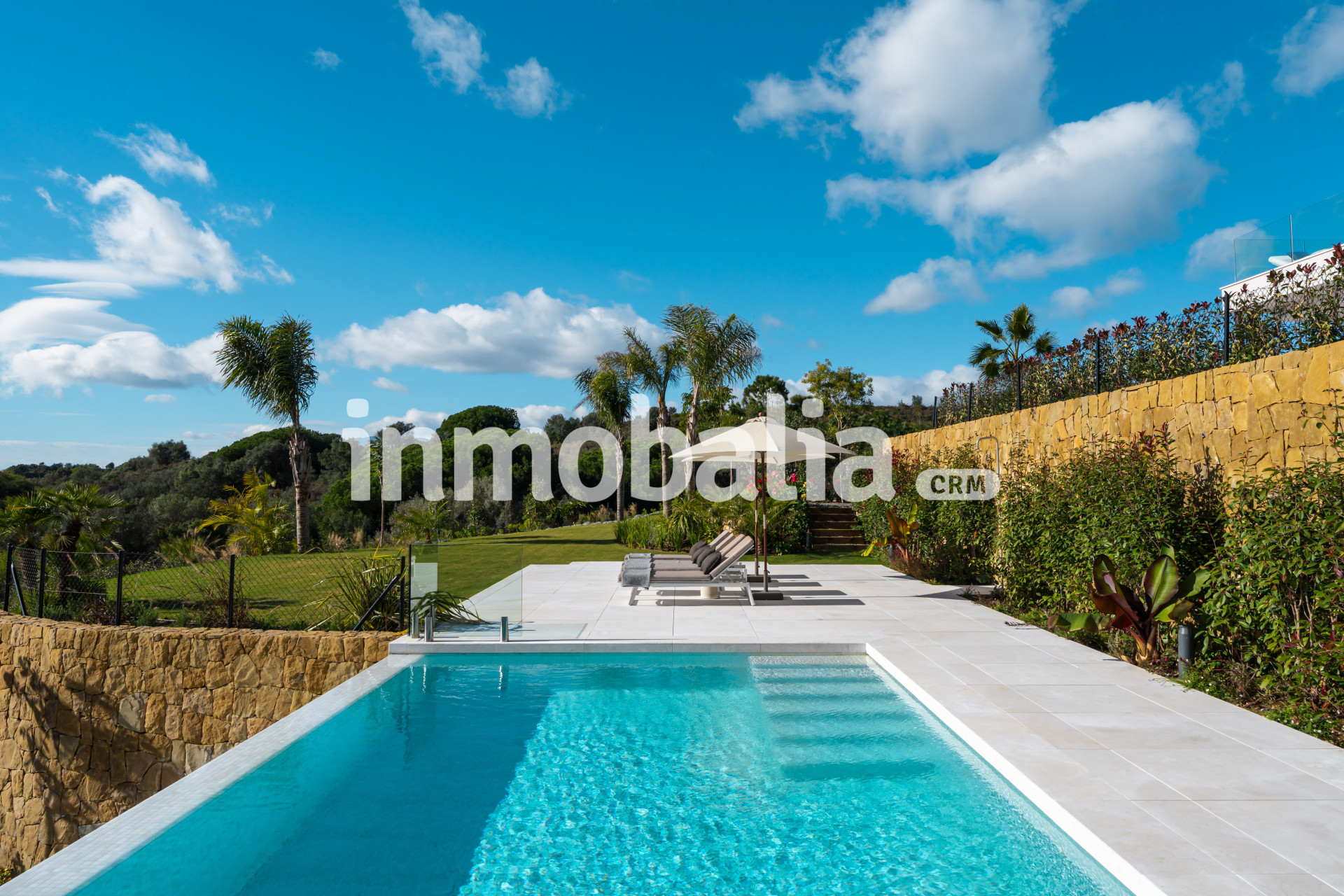 Villa Harmony, Exclusive Villa with Andalusian Charm in Marbella Hill Club