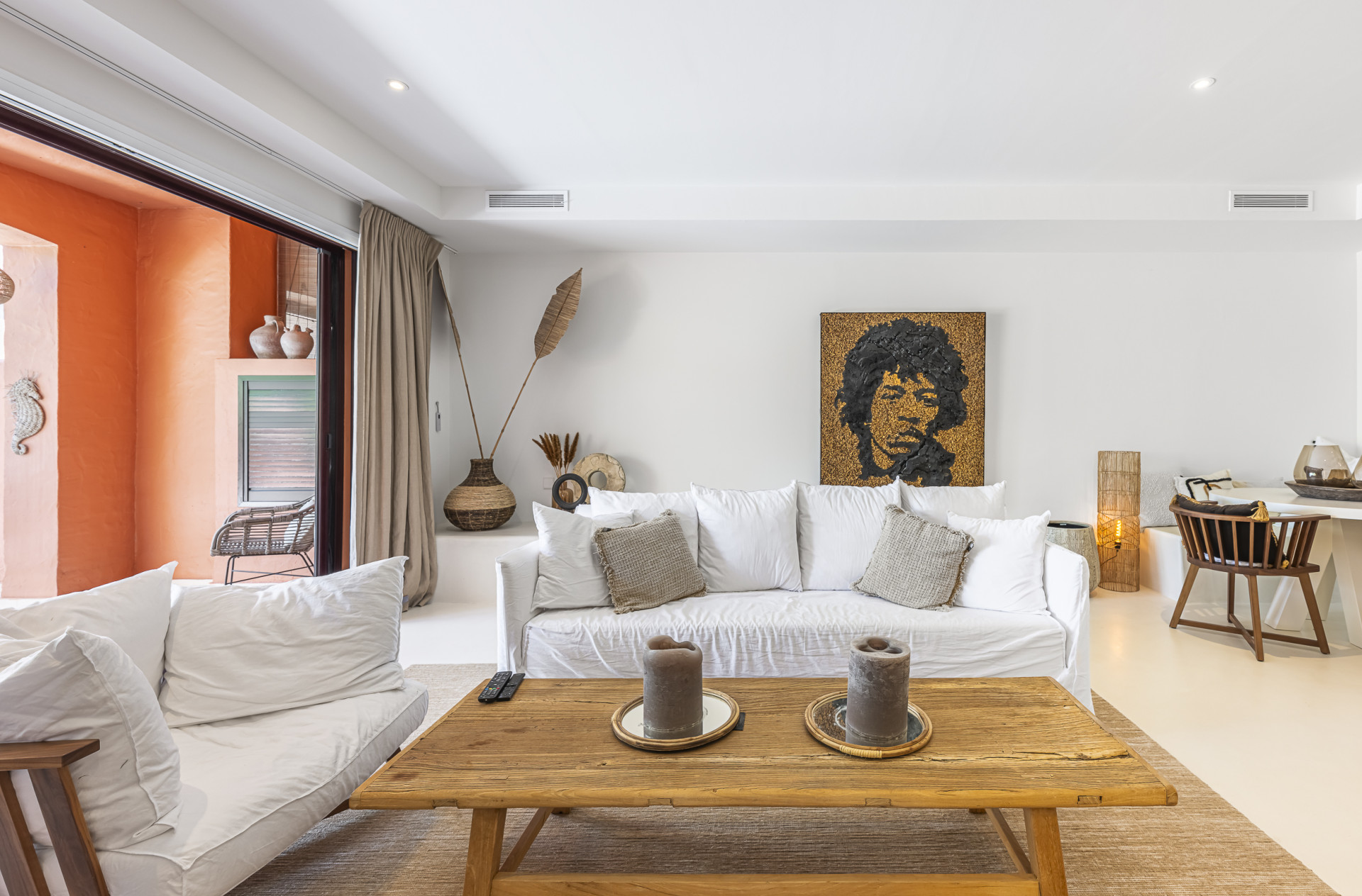 Elegant Fully Renovated Townhouse in Altos de Puente Romano, Marbella’s Prestigious Golden Mile