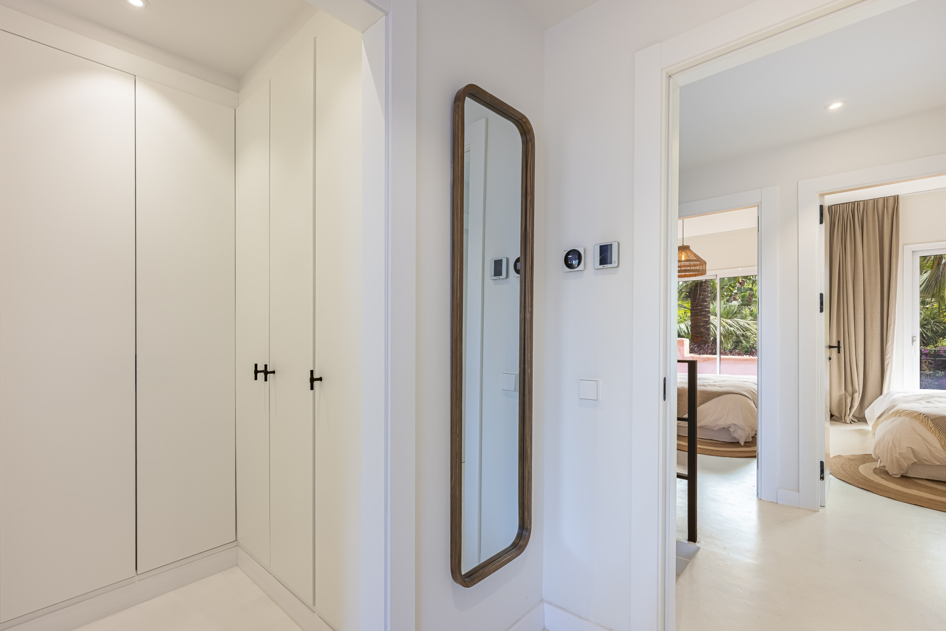 Elegant Fully Renovated Townhouse in Altos de Puente Romano, Marbella’s Prestigious Golden Mile