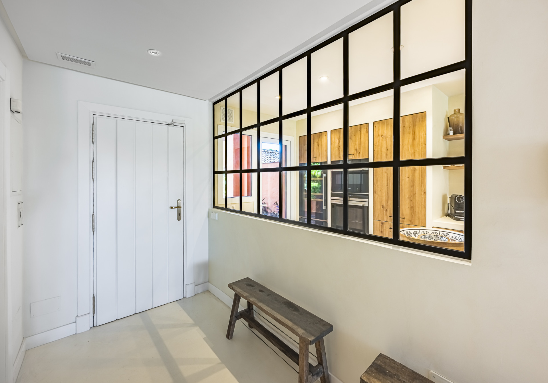 Elegant Fully Renovated Townhouse in Altos de Puente Romano, Marbella’s Prestigious Golden Mile