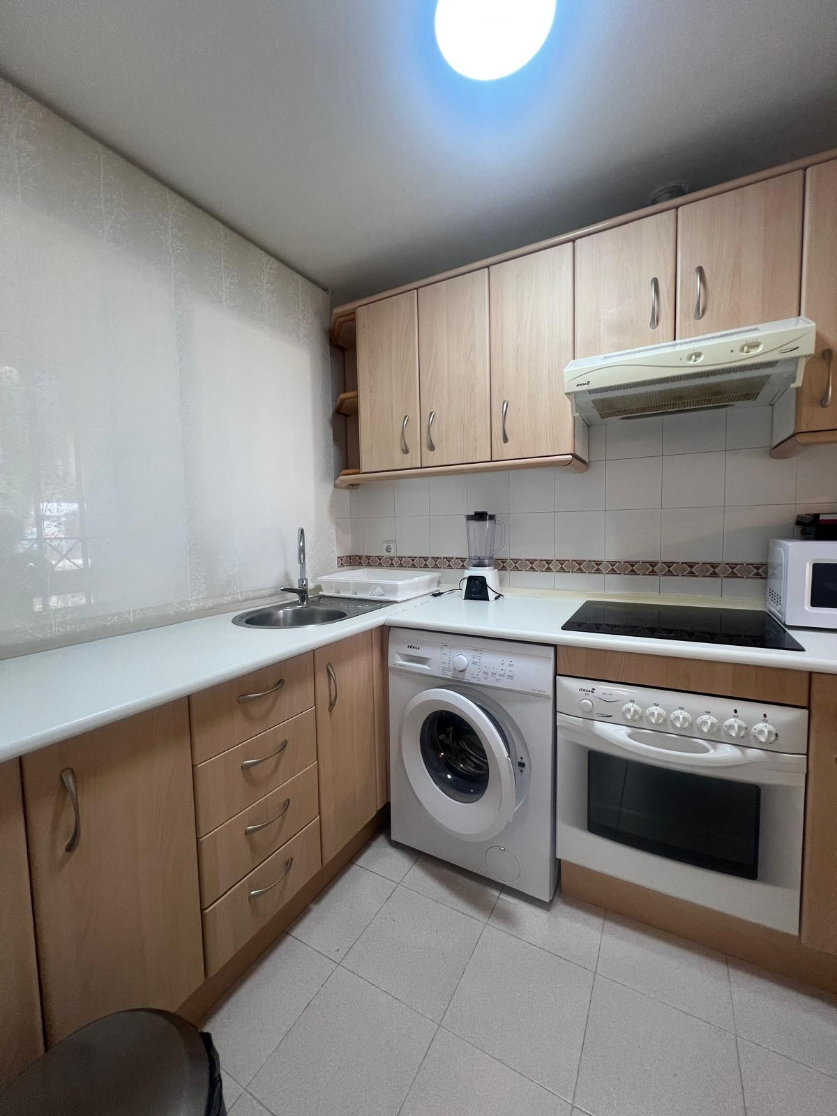 One-Bedroom Apartment with Parking for Rent, Close to the Beach and City Centre
