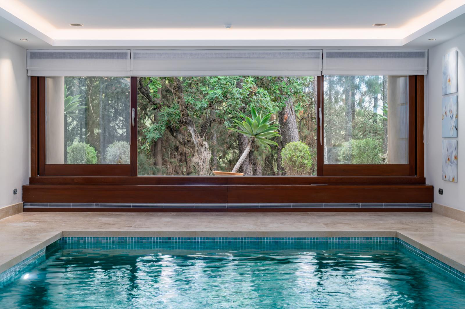 Stunning Villa Privée on Marbella’s Golden Mile with Panoramic Views