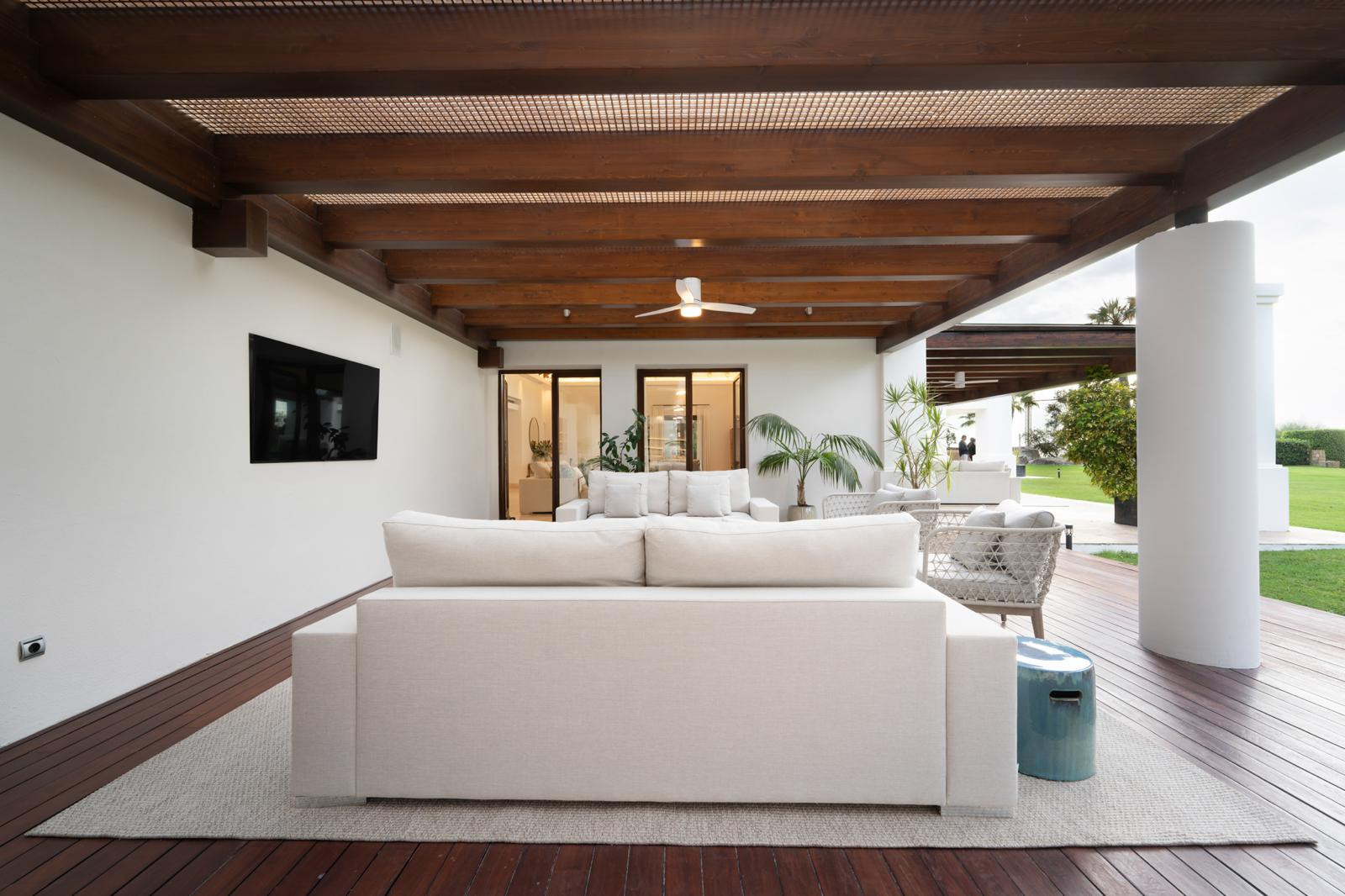 Stunning Villa Privée on Marbella’s Golden Mile with Panoramic Views
