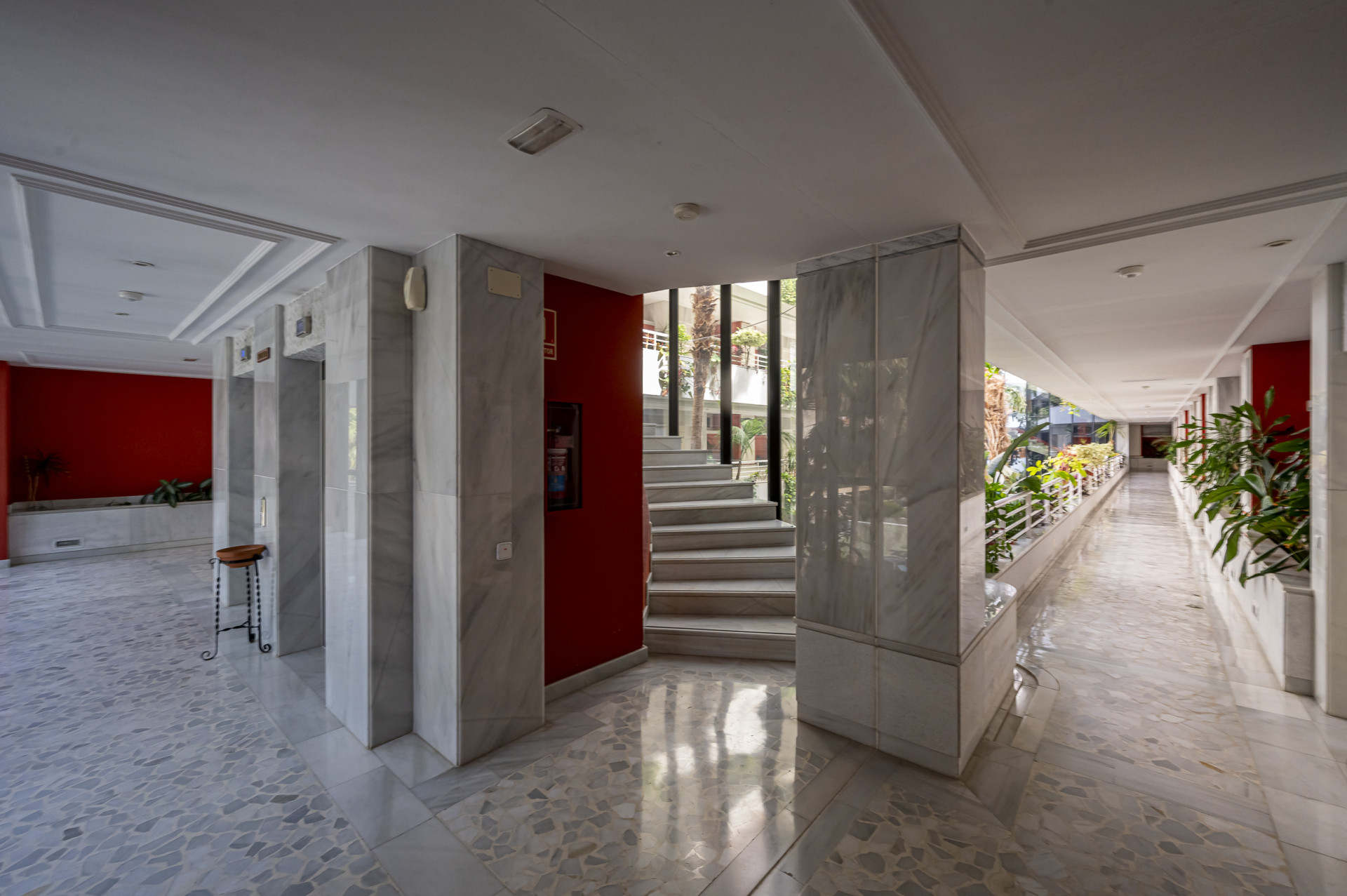 Two-bedroom apartment for rent with sea views in Marina Mariola