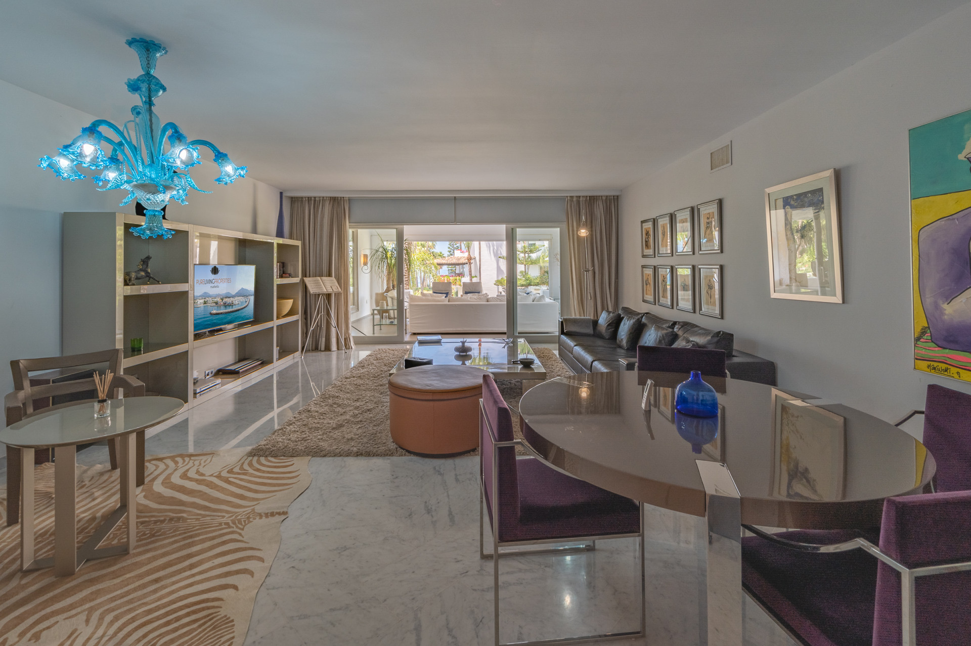 Exclusive Luxury Seafront Apartment in Puente Romano