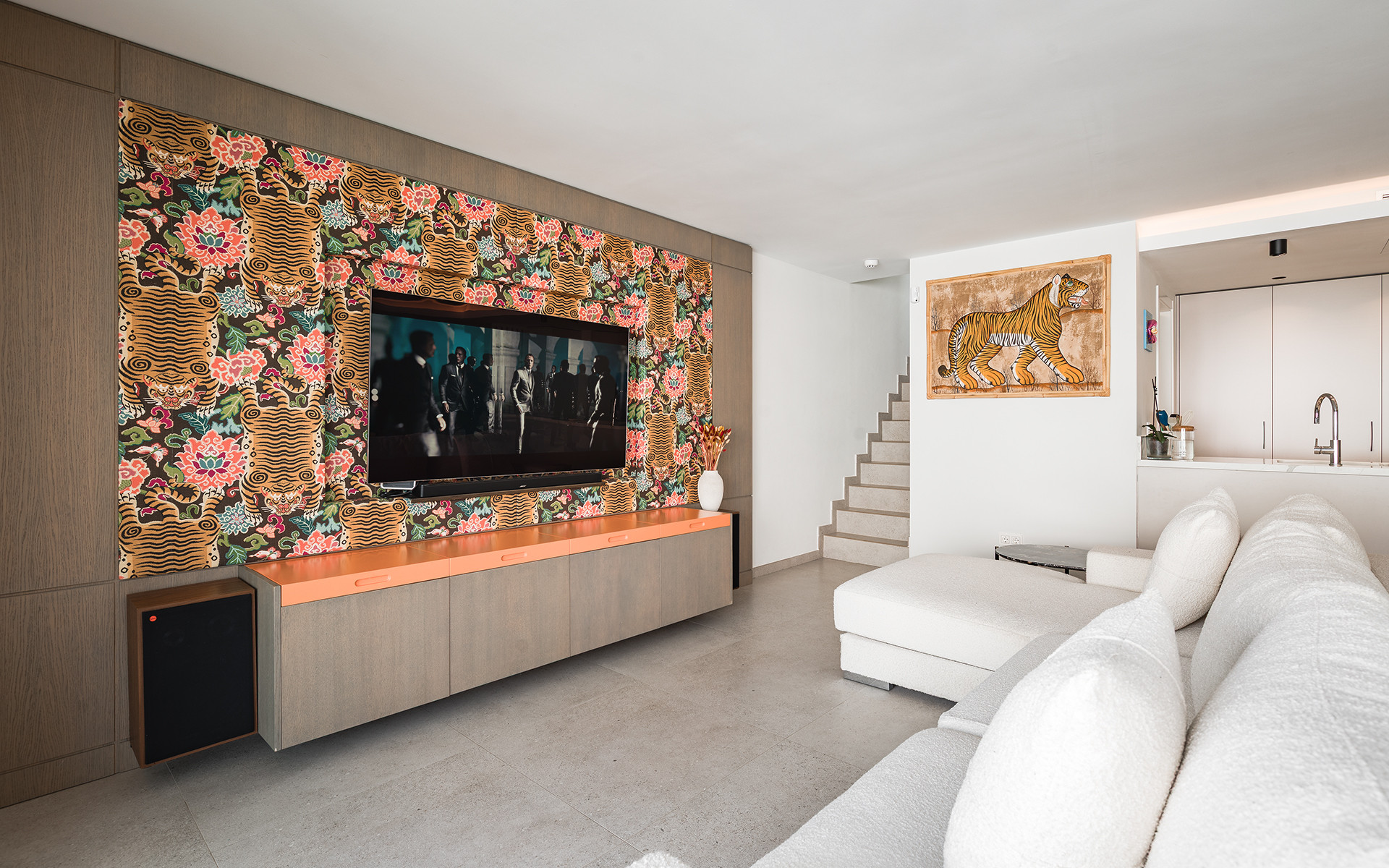 Modern Penthouse With Panoramic Solarium