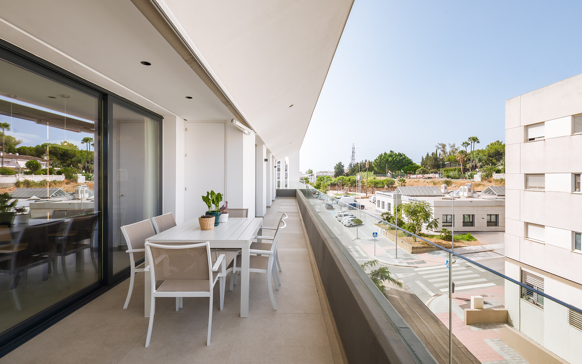 Modern Penthouse With Panoramic Solarium