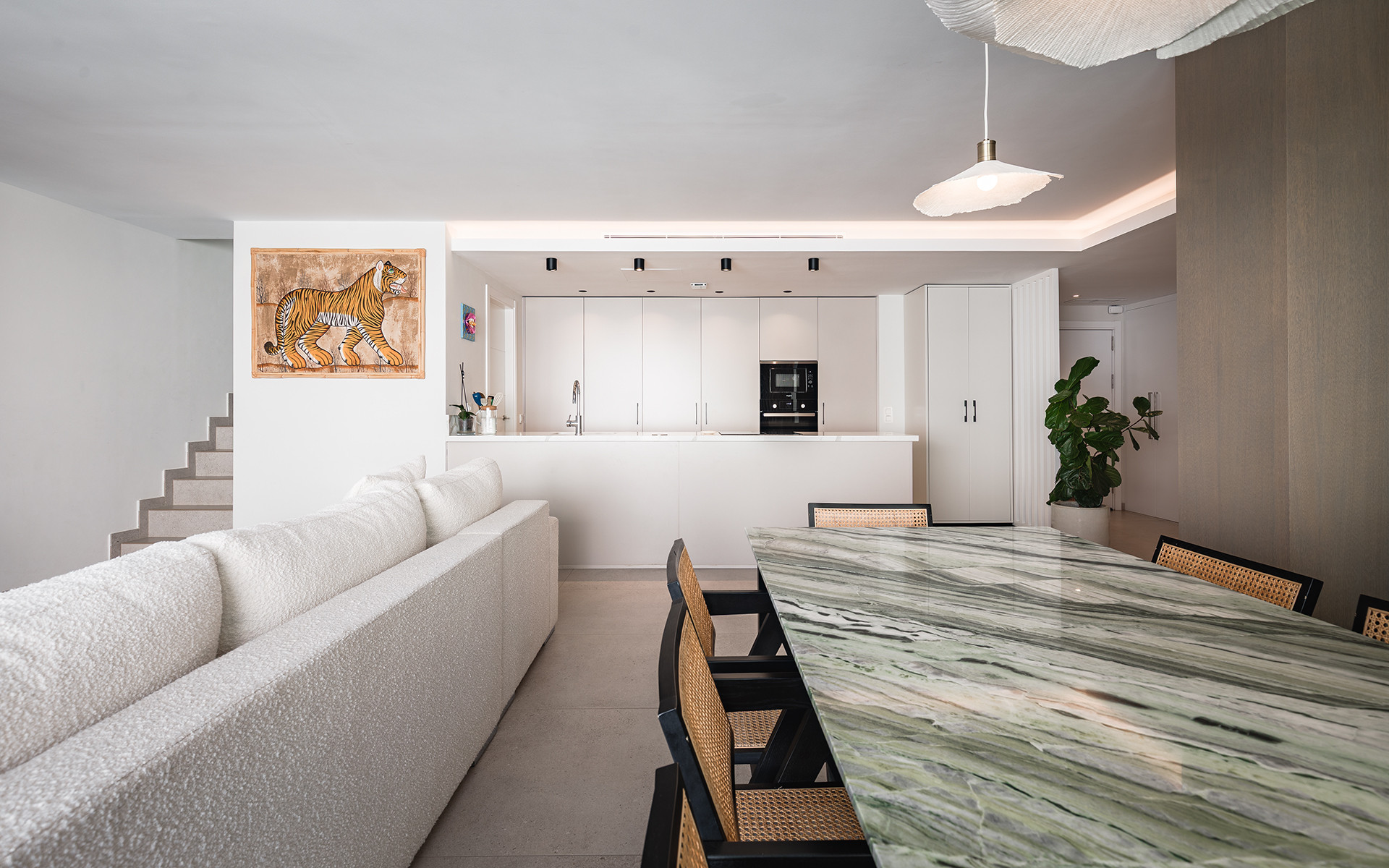 Modern Penthouse With Panoramic Solarium