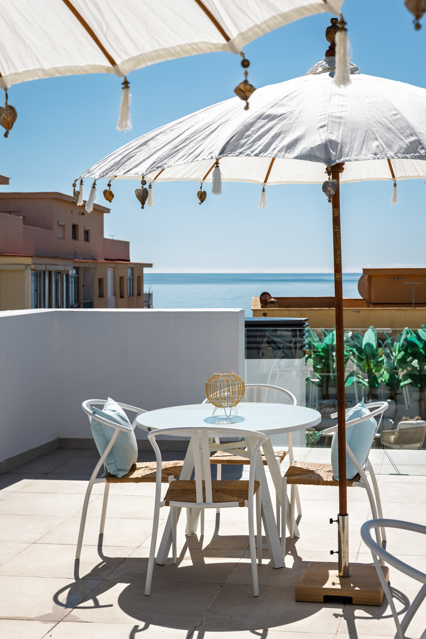 New two-bedroom apartment just steps away from the beaches in the center of Estepona.