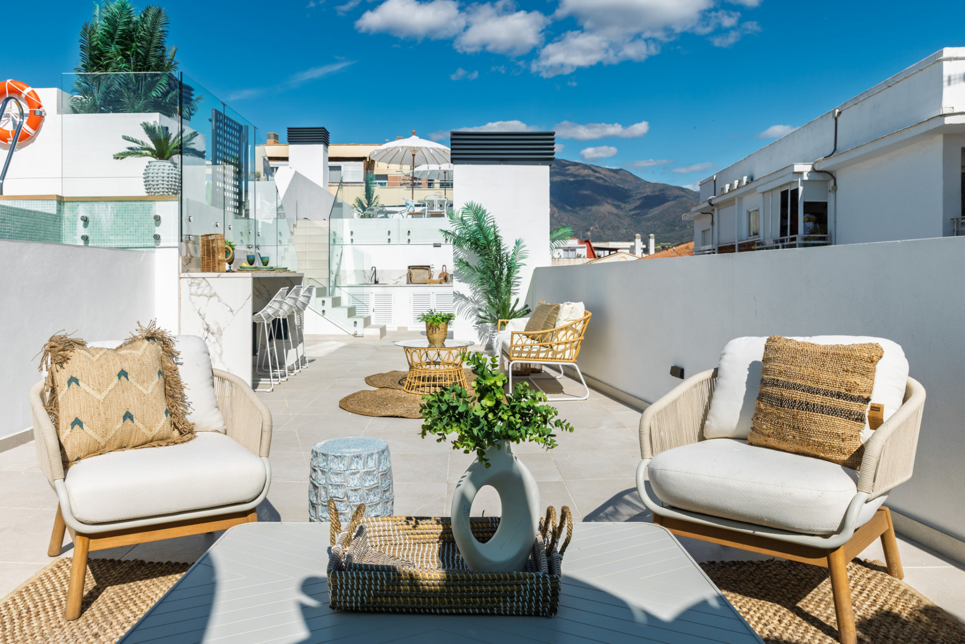 New two-bedroom apartment just steps away from the beaches in the center of Estepona.