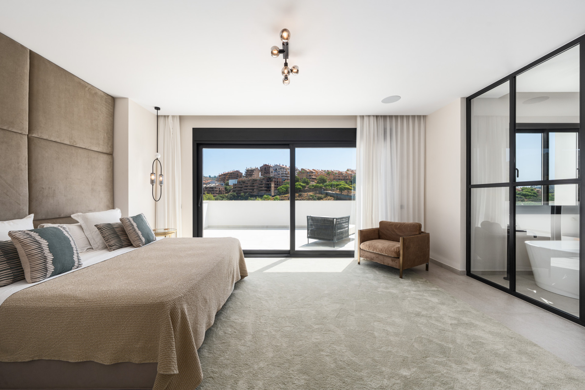 Frontline Golf Contemporary Villa