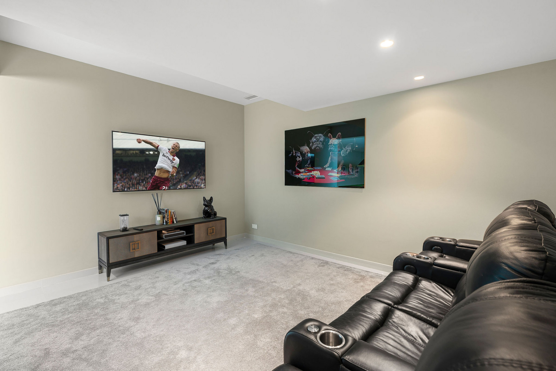 Modern Villa In Prime Location