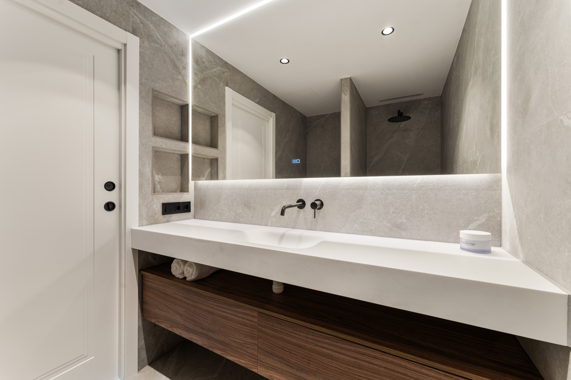 Luxury Duplex With Panoramic Views