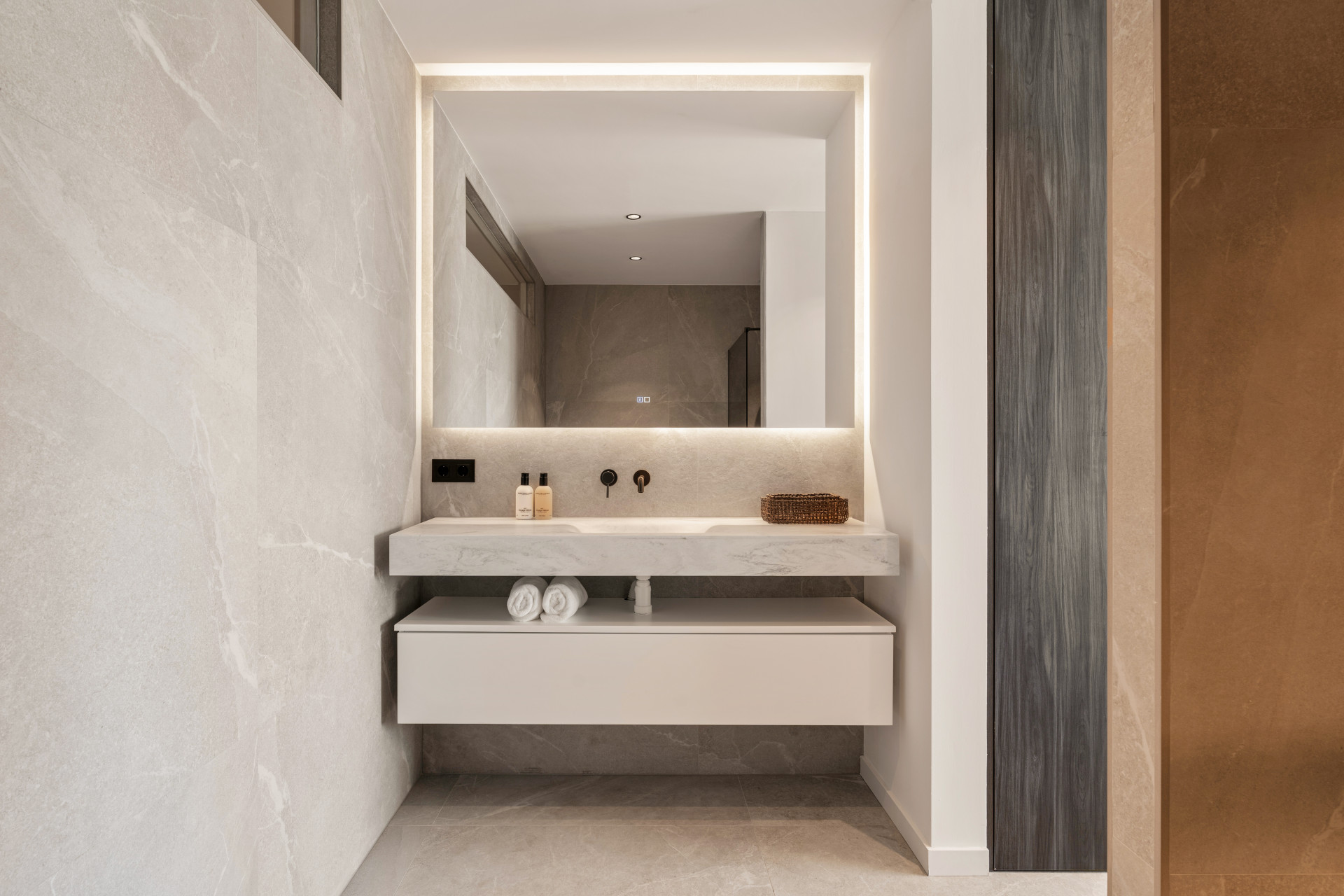 Luxury Duplex With Panoramic Views