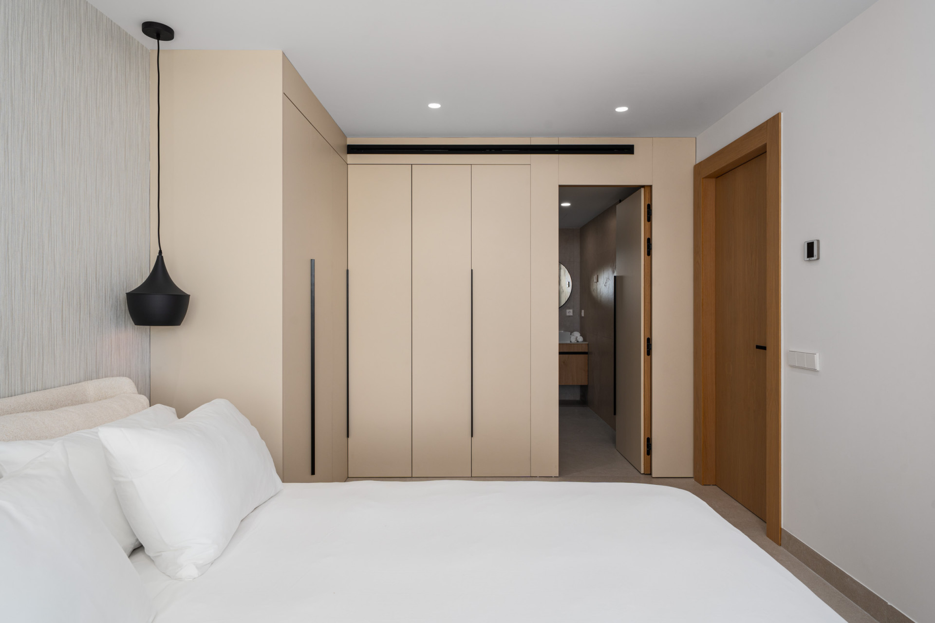 Luxury Renovated Apartment Nueva Andalucía
