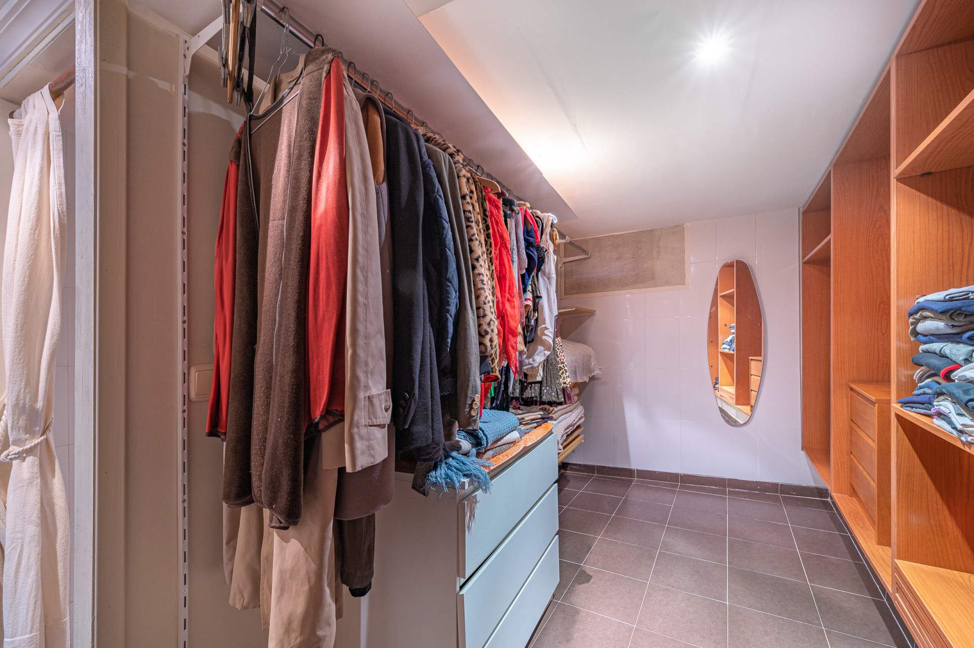 Three-bedroom townhouse with views in the best residential area of Nagueles