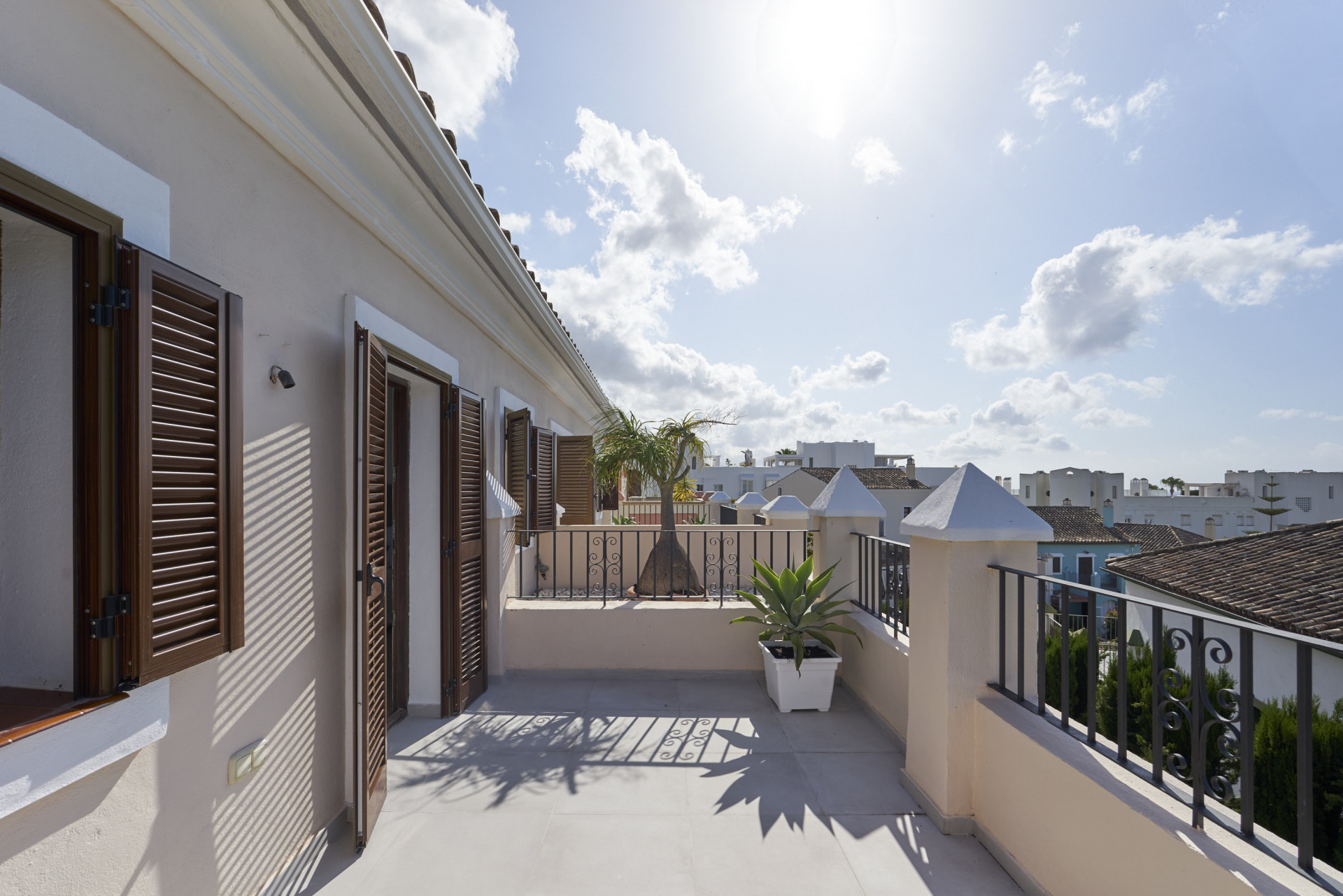Five-bedroom semi-detached house a short walk from the beaches of the Golden Mile
