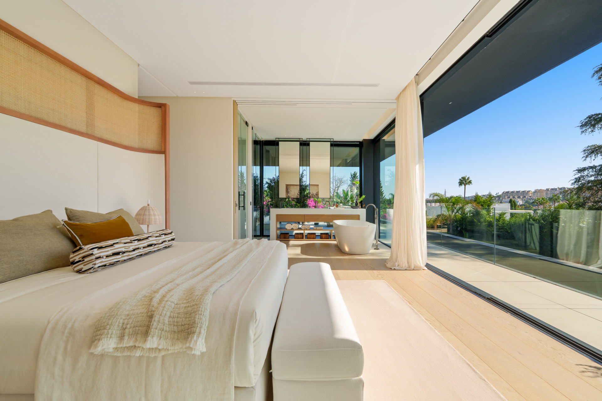 Modern Luxury Villa Nueva Andalucía