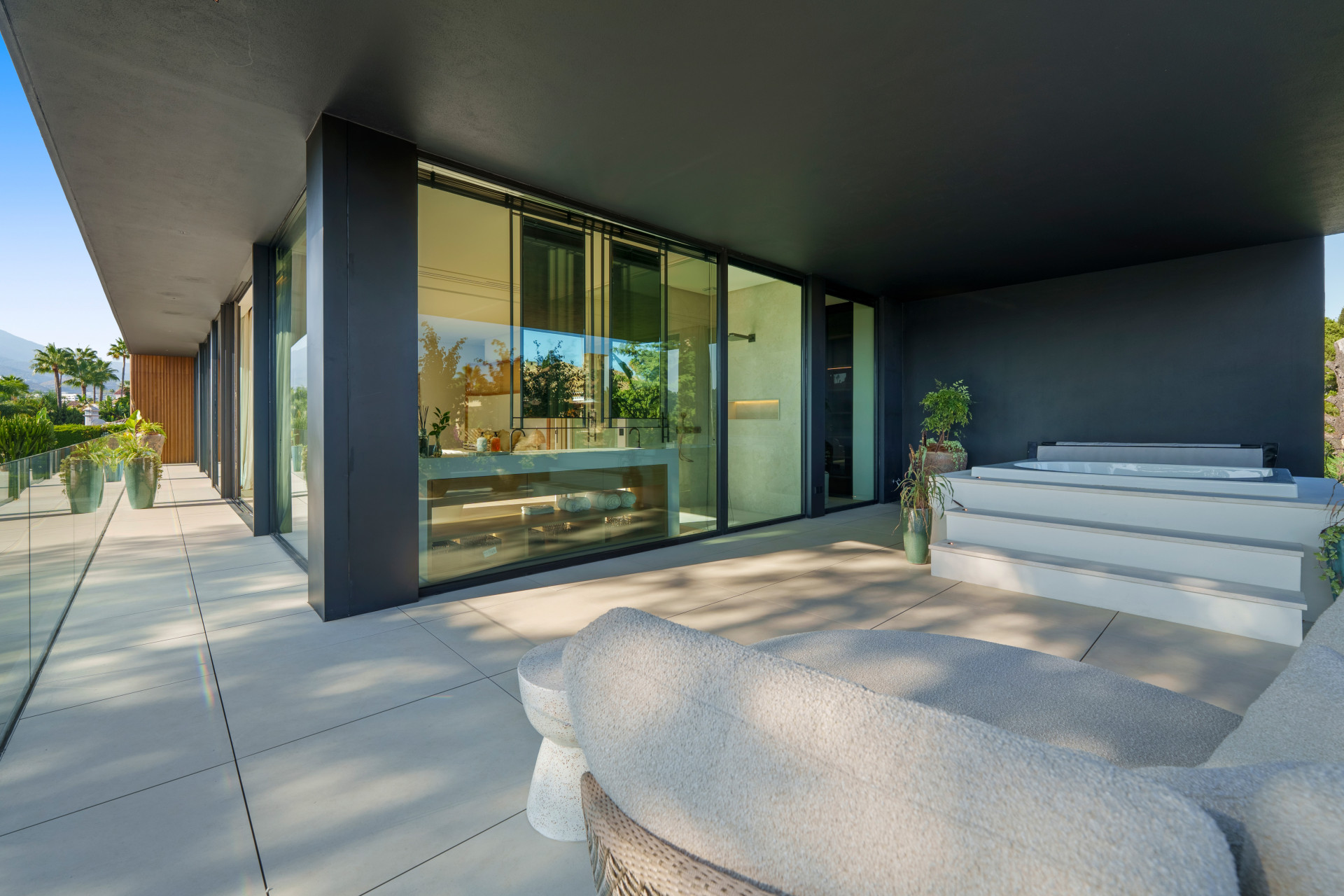 Modern Luxury Villa Nueva Andalucía