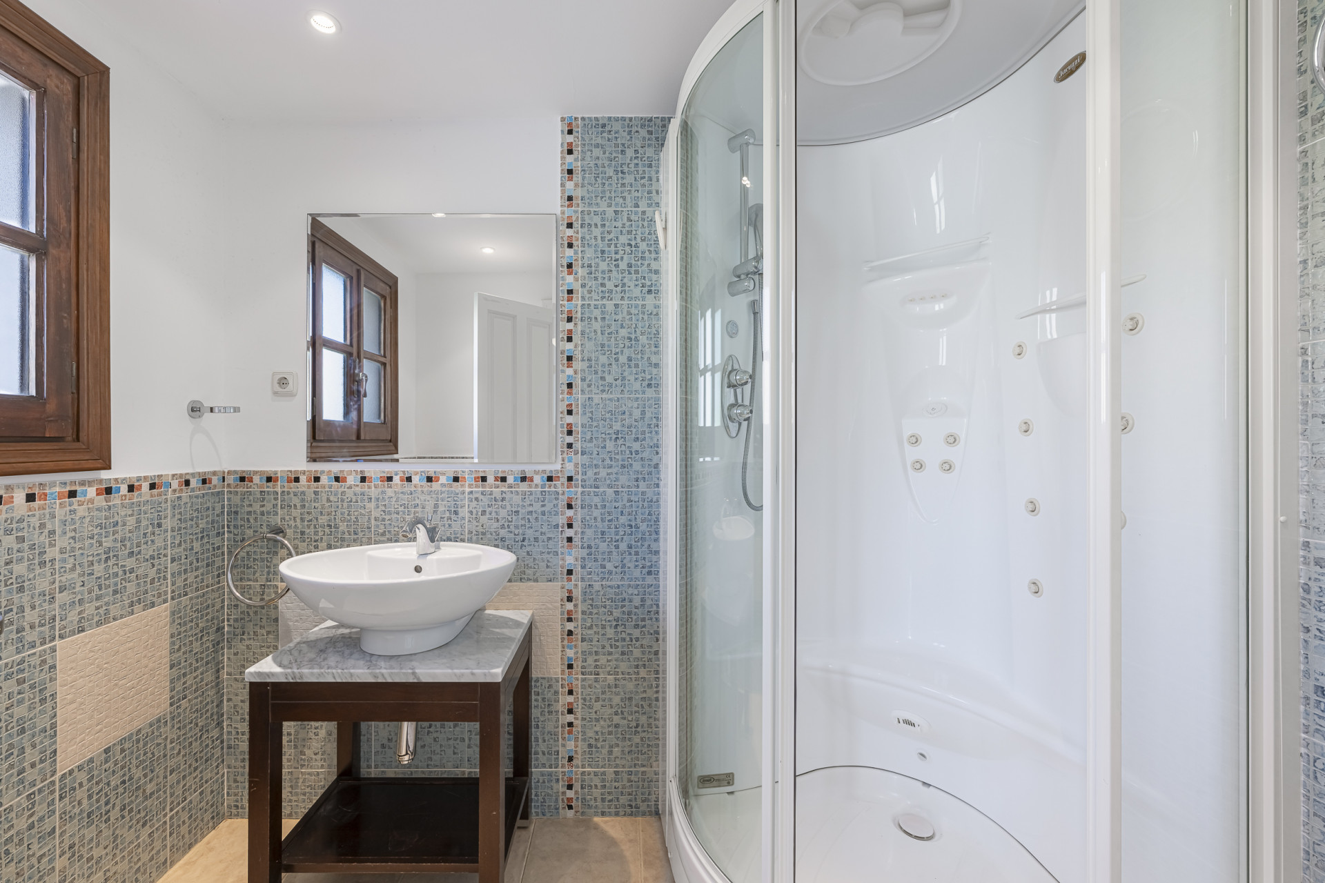 Three-bedroom townhouse in a Mediterranean village-style community in Nagules