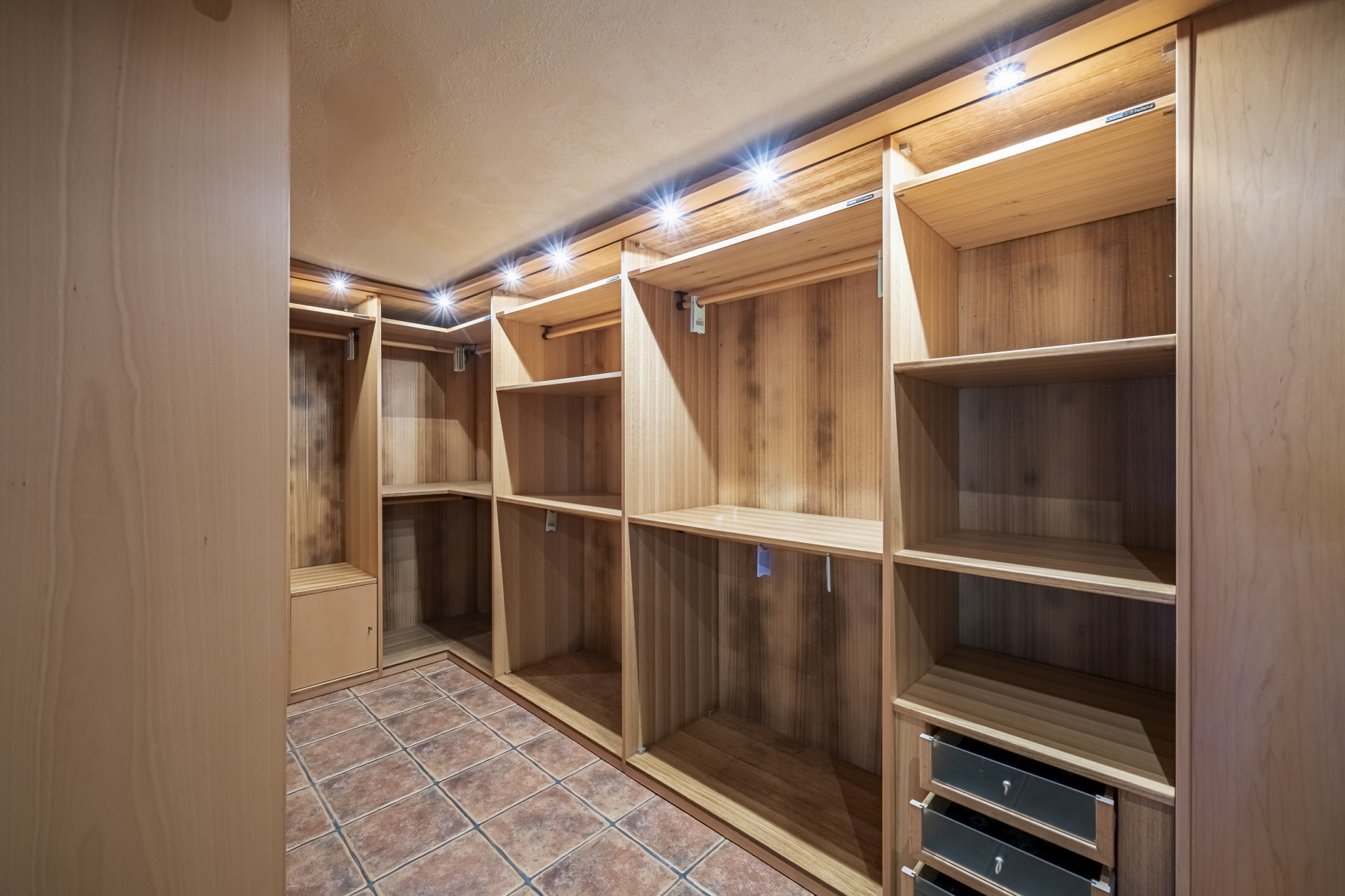 Three-bedroom townhouse in a Mediterranean village-style community in Nagules