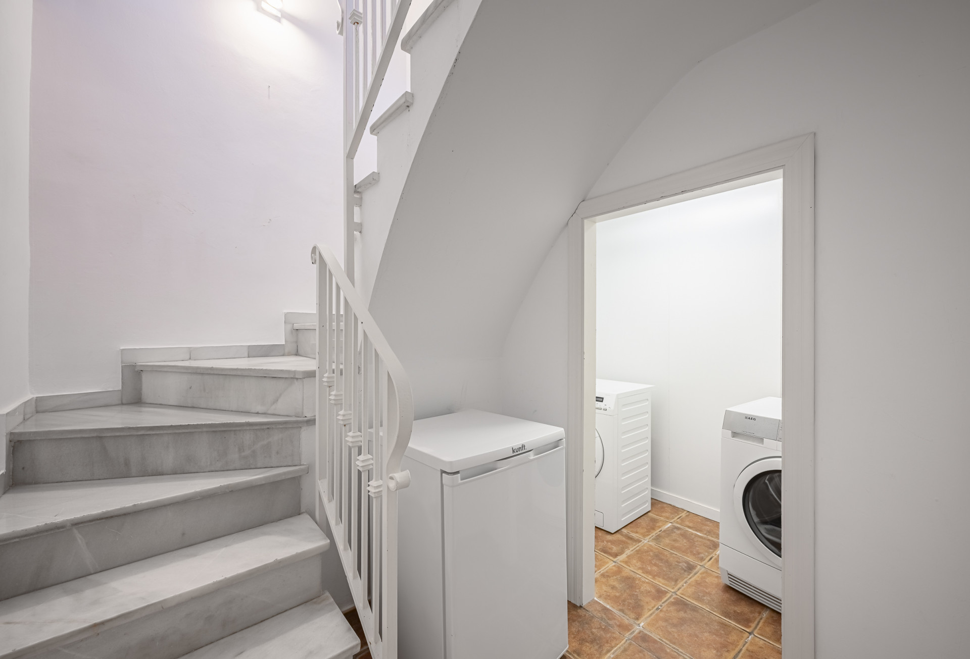 Three-bedroom townhouse in a Mediterranean village-style community in Nagules