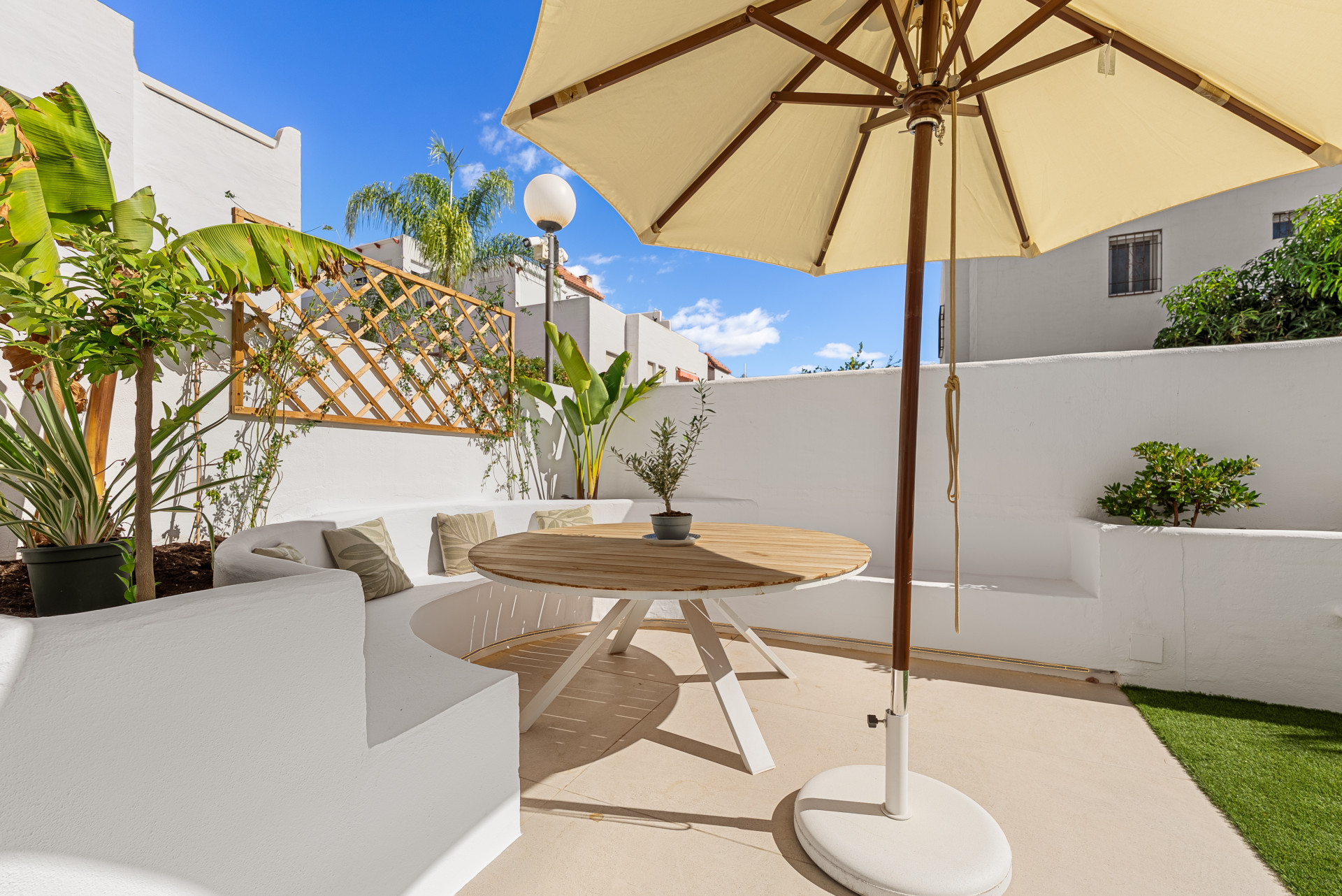 Fully Renovated Townhouse with Panoramic Sea Views on Marbella’s Golden Mile