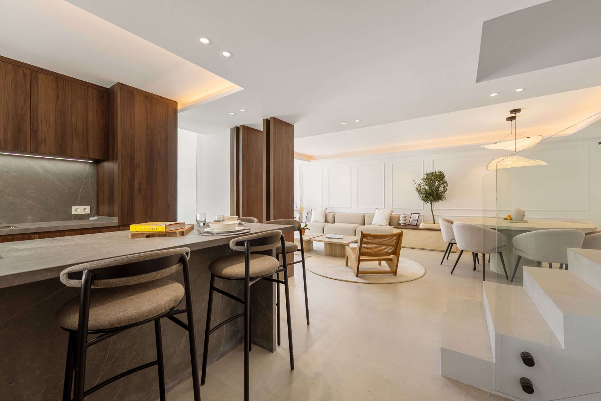 Fully Renovated Townhouse with Panoramic Sea Views on Marbella’s Golden Mile