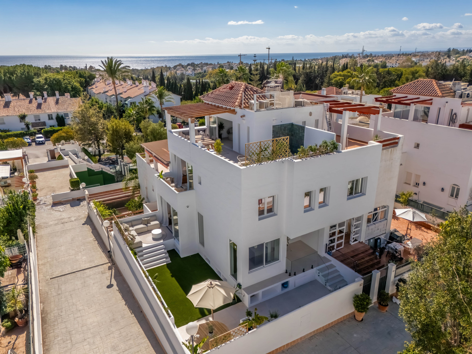 Fully Renovated Townhouse with Panoramic Sea Views on Marbella’s Golden Mile