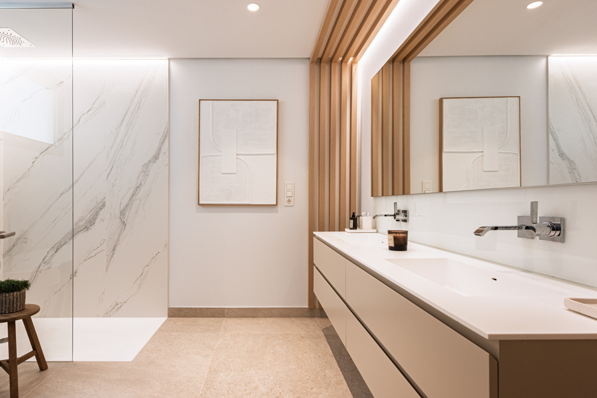 Private, 3 Bedroom Fully Furnished, Ground Floor Apartment with Exceptional Views