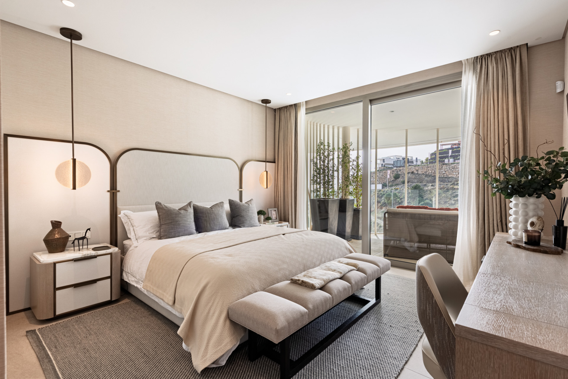 Private, 3 Bedroom Fully Furnished, Ground Floor Apartment with Exceptional Views