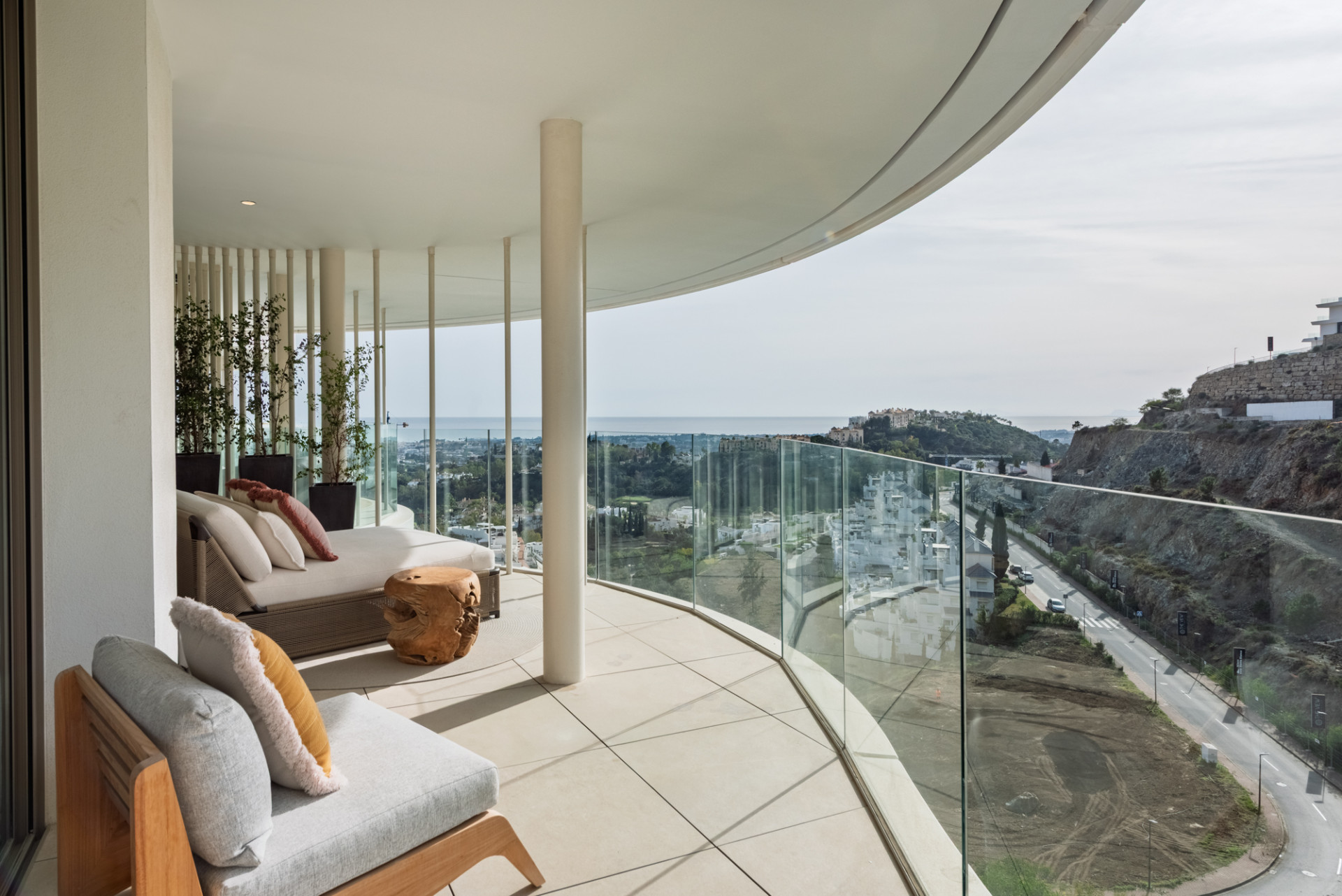 Private, 3 Bedroom Fully Furnished, Ground Floor Apartment with Exceptional Views