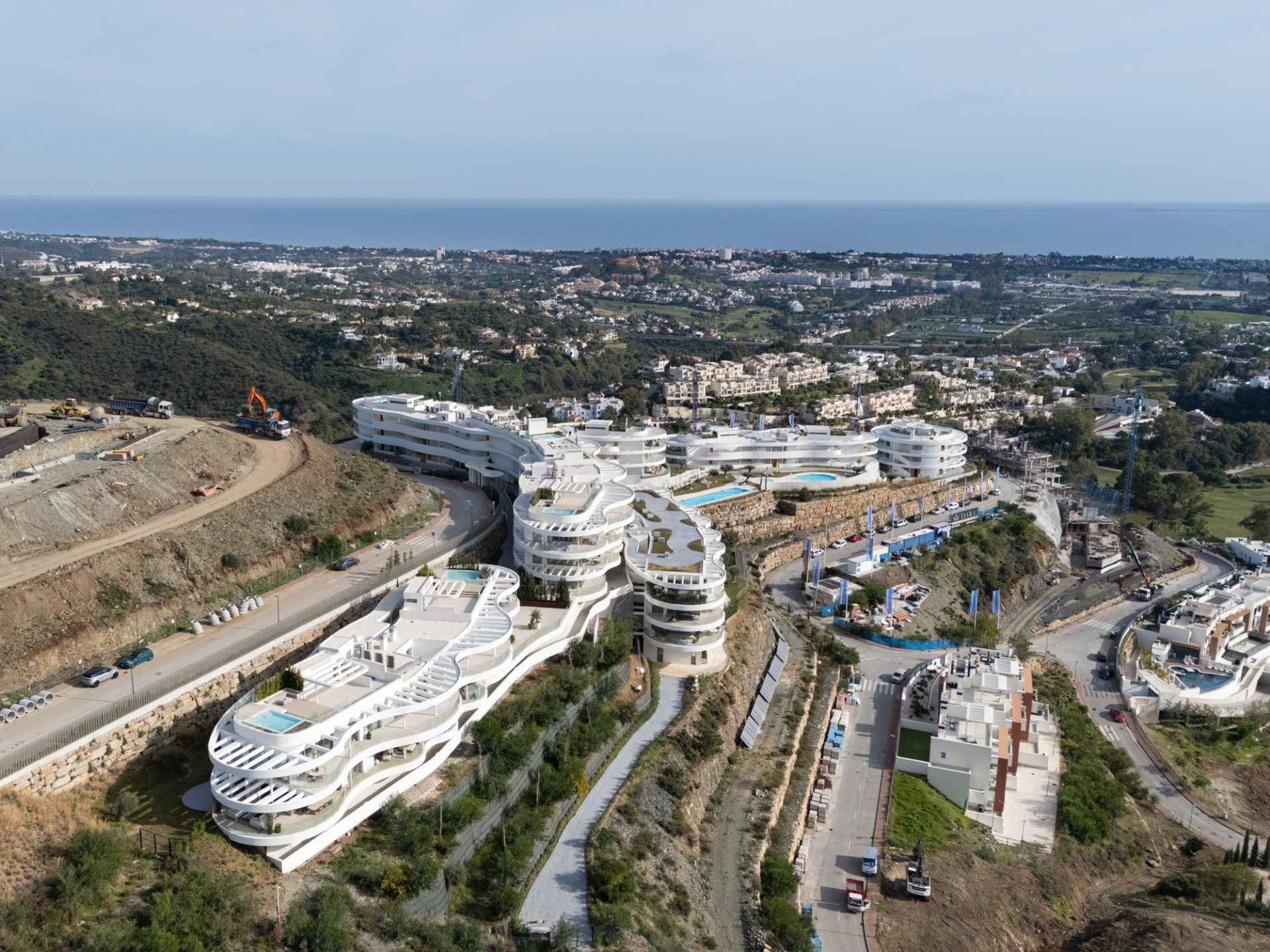 Private, 3 Bedroom Fully Furnished, Ground Floor Apartment with Exceptional Views