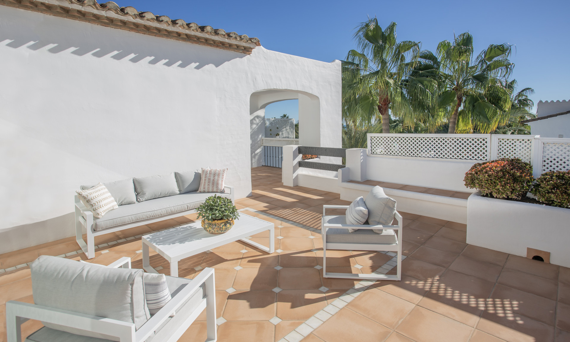 Luxurious beachfront corner penthouse.