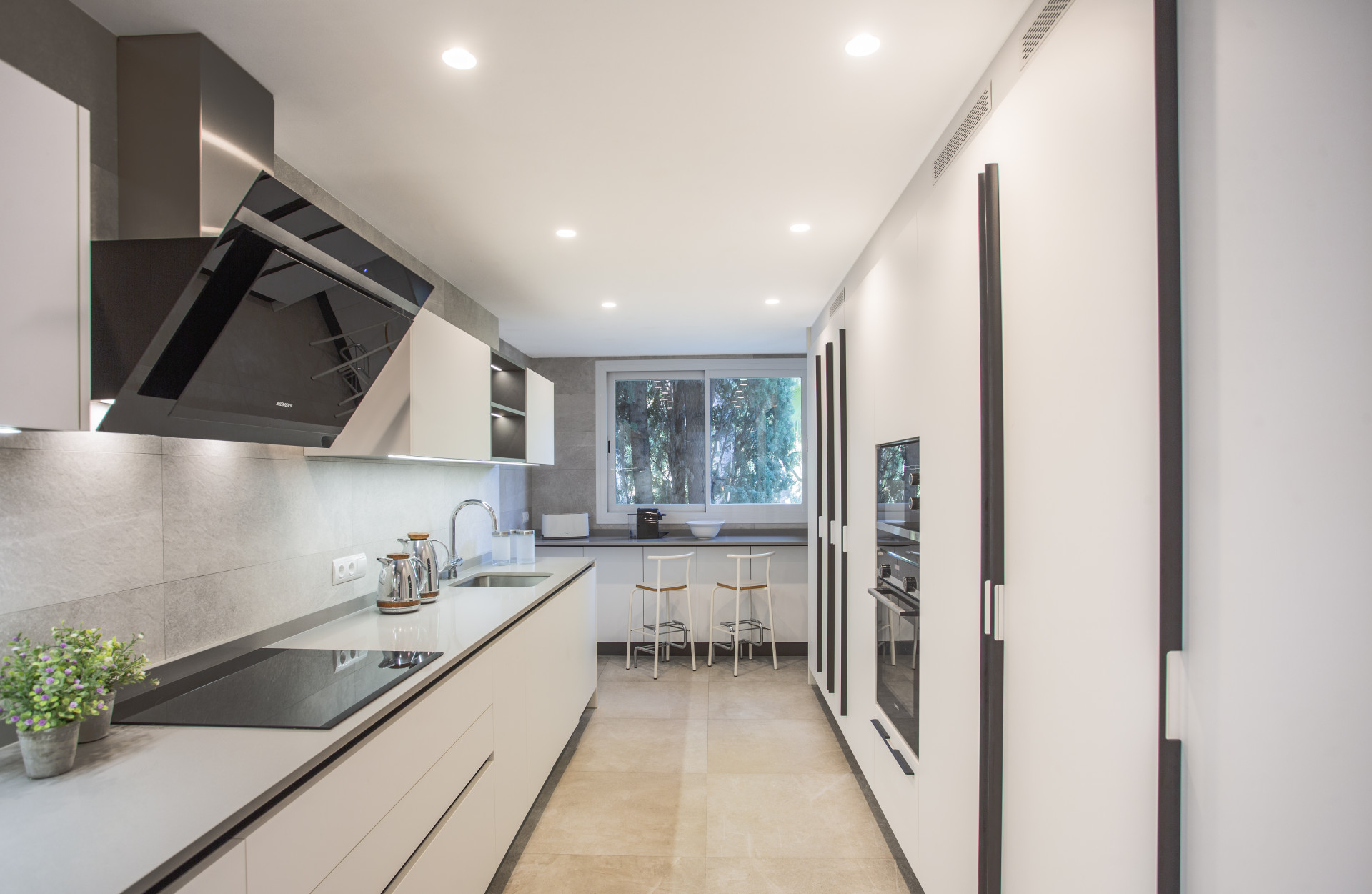 Luxurious beachfront corner penthouse.