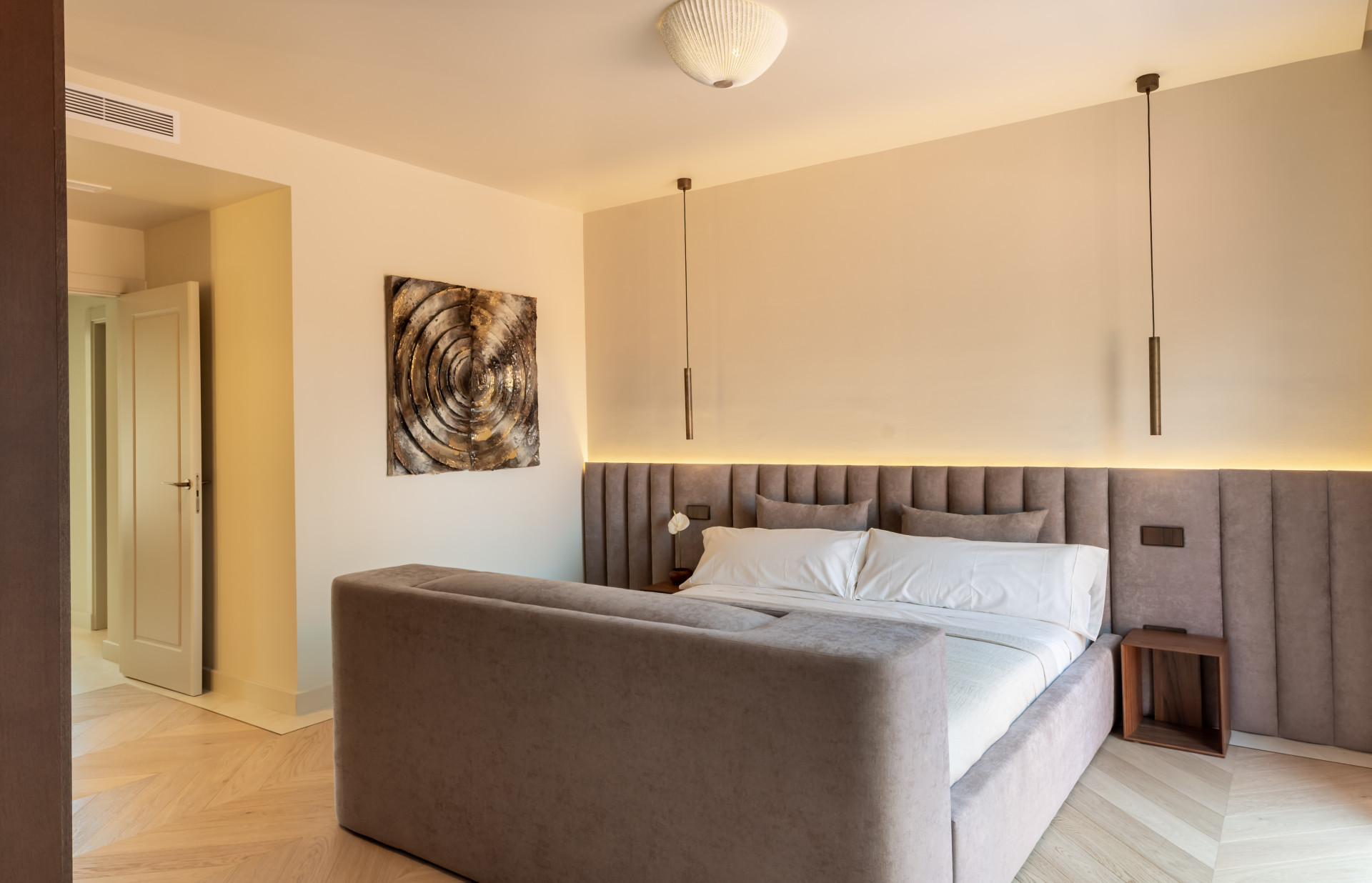 Sophisticated designer townhouse in one of the most exclusive locations in Altos de Puente Romano.
