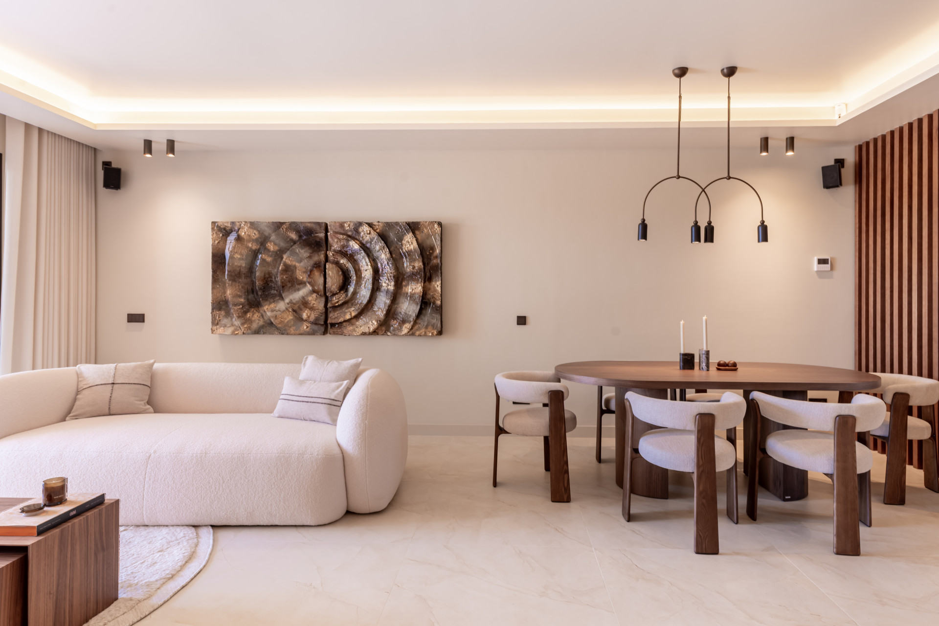 Sophisticated designer townhouse in one of the most exclusive locations in Altos de Puente Romano.