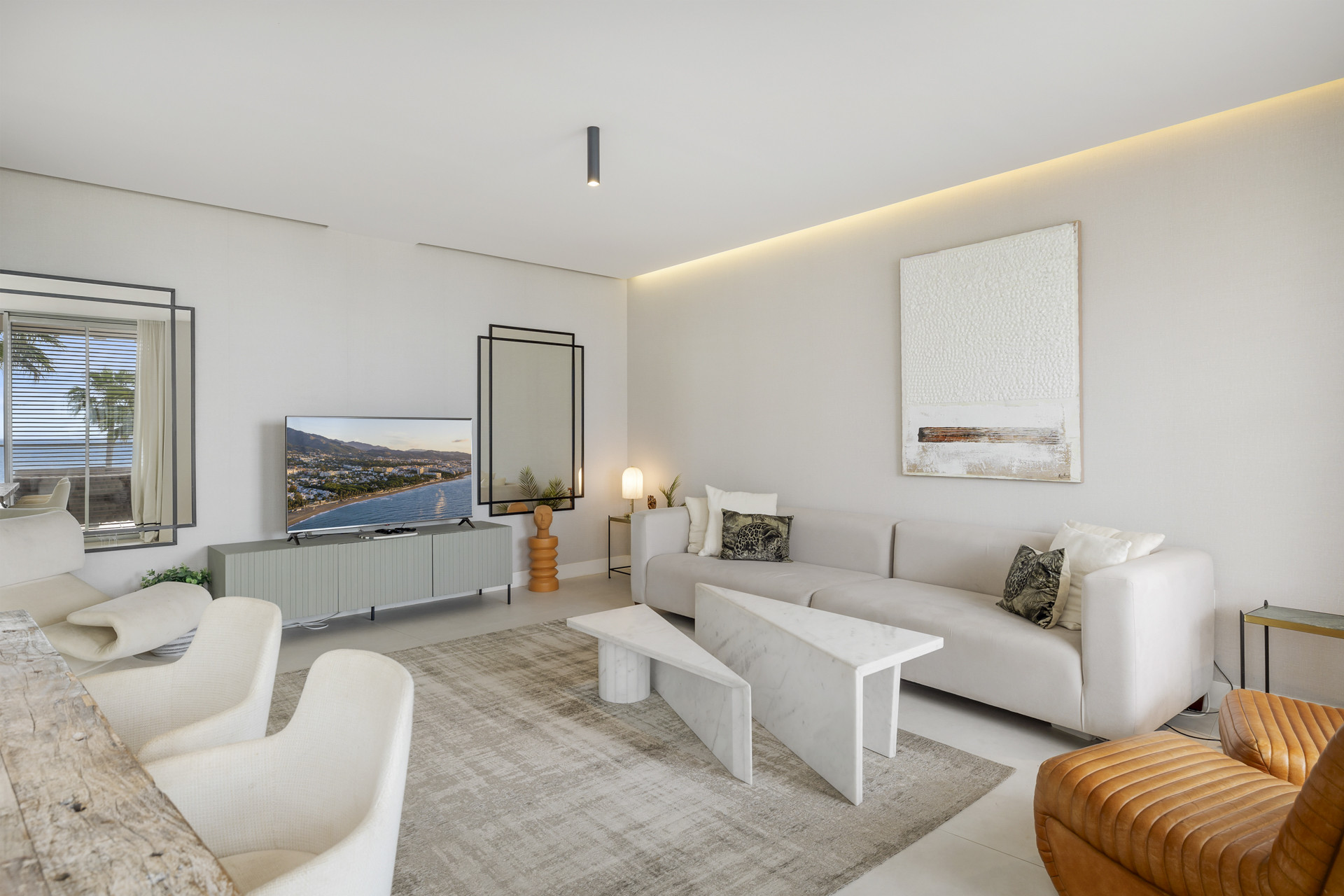 Frontline Beach Apartment