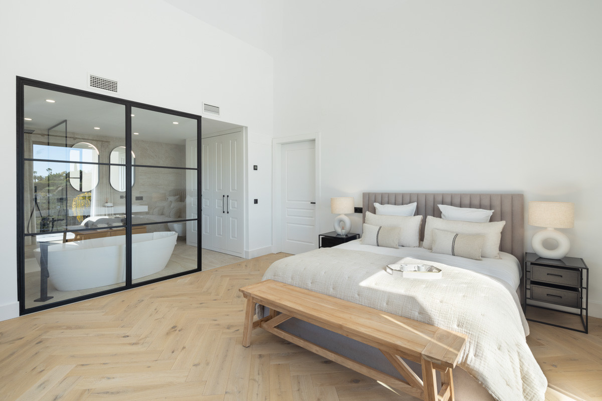 Contemporary panoramic villa