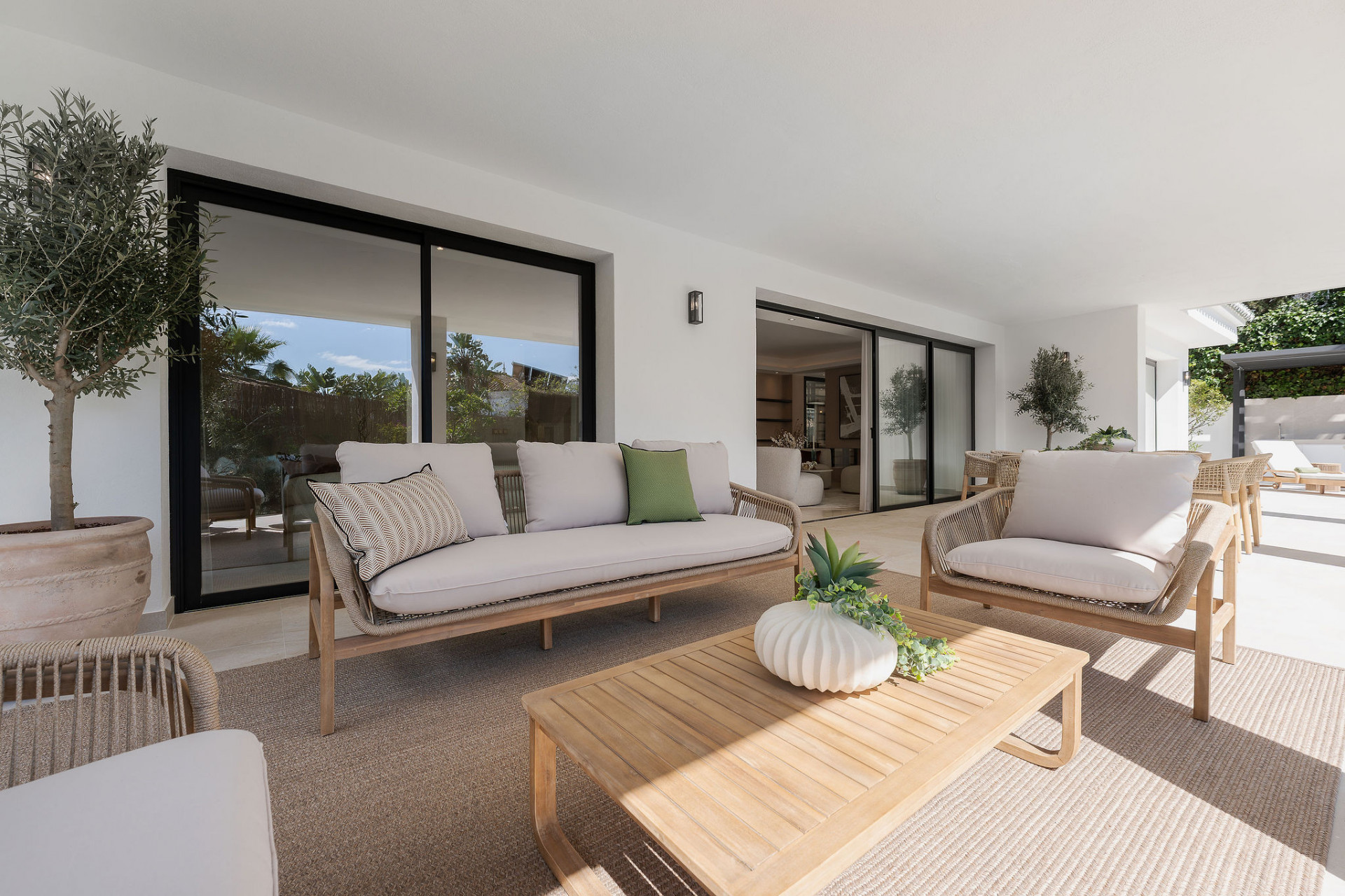 Elegant, Modern Luxury Villa in Marbella