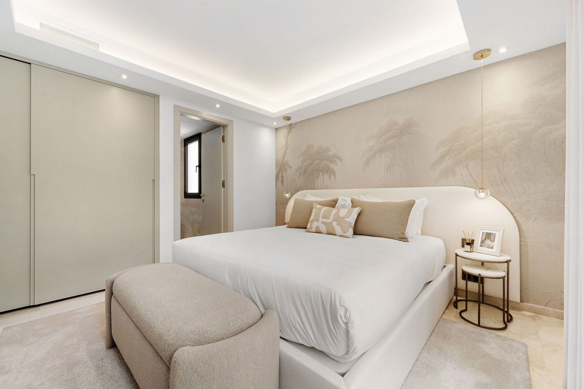 Elegant, Modern Luxury Villa in Marbella