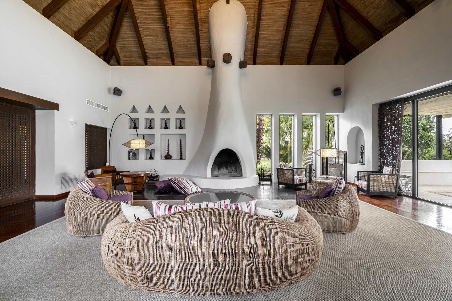 Exclusive Lifestyle, Prime Location