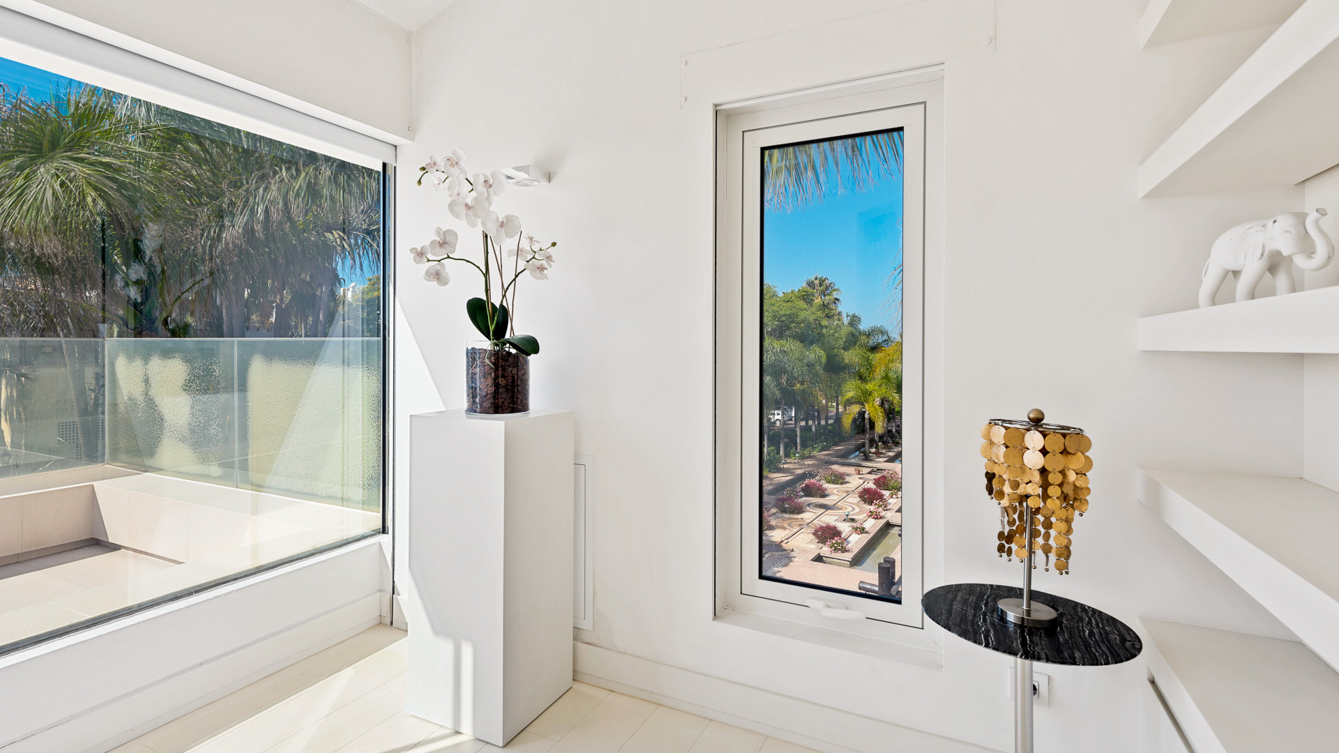 Exquisite Villa With Sea Views on The Golden Mile