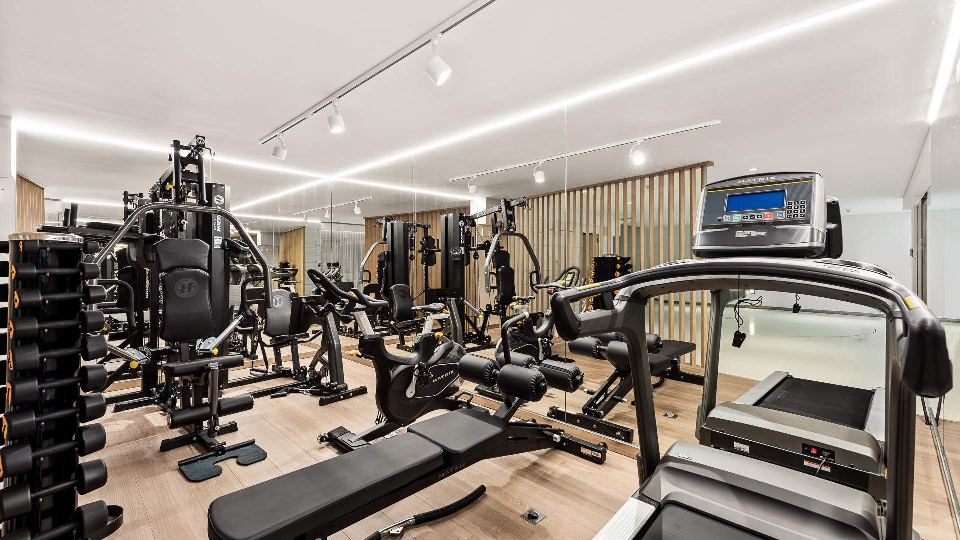 Exquisite Villa With Sea Views on The Golden Mile