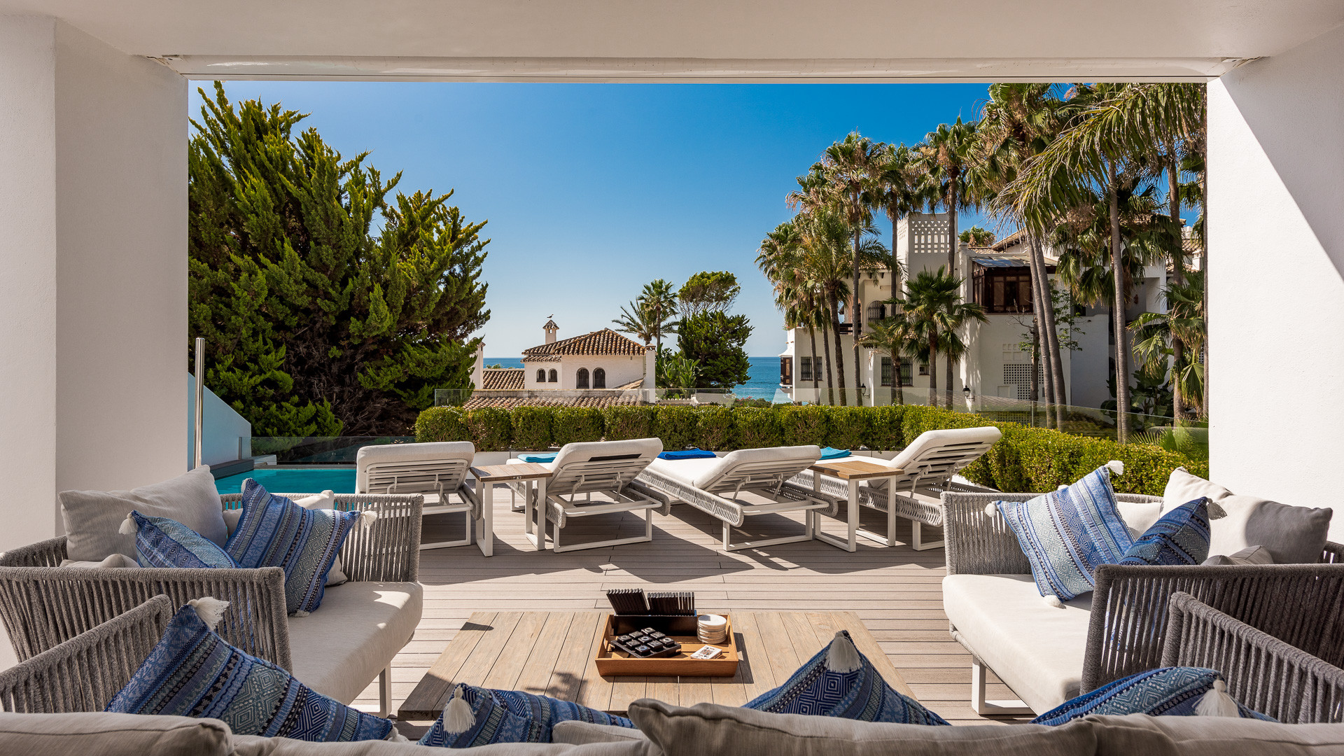 Exquisite Villa With Sea Views on The Golden Mile