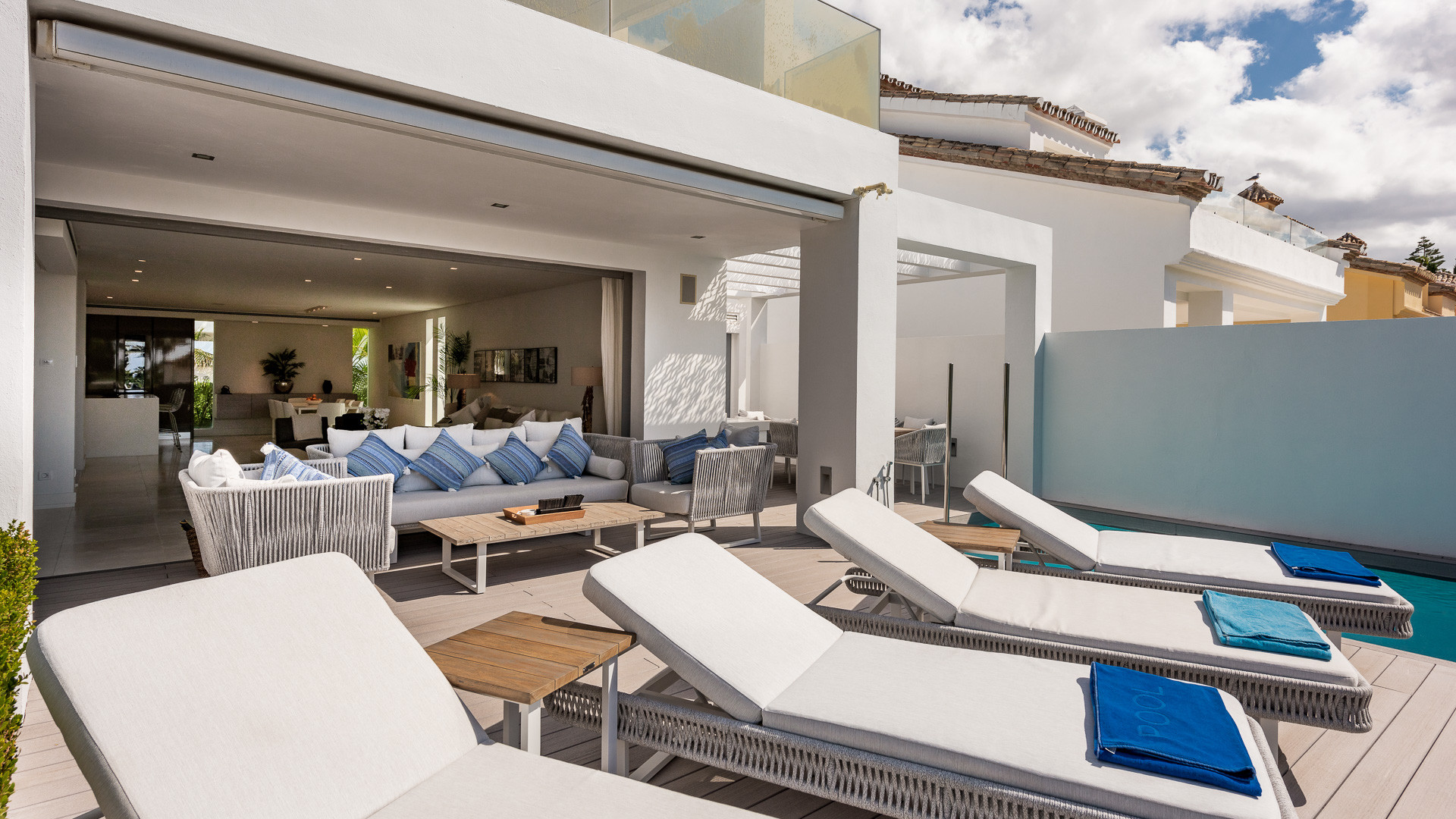 Exquisite Villa With Sea Views on The Golden Mile