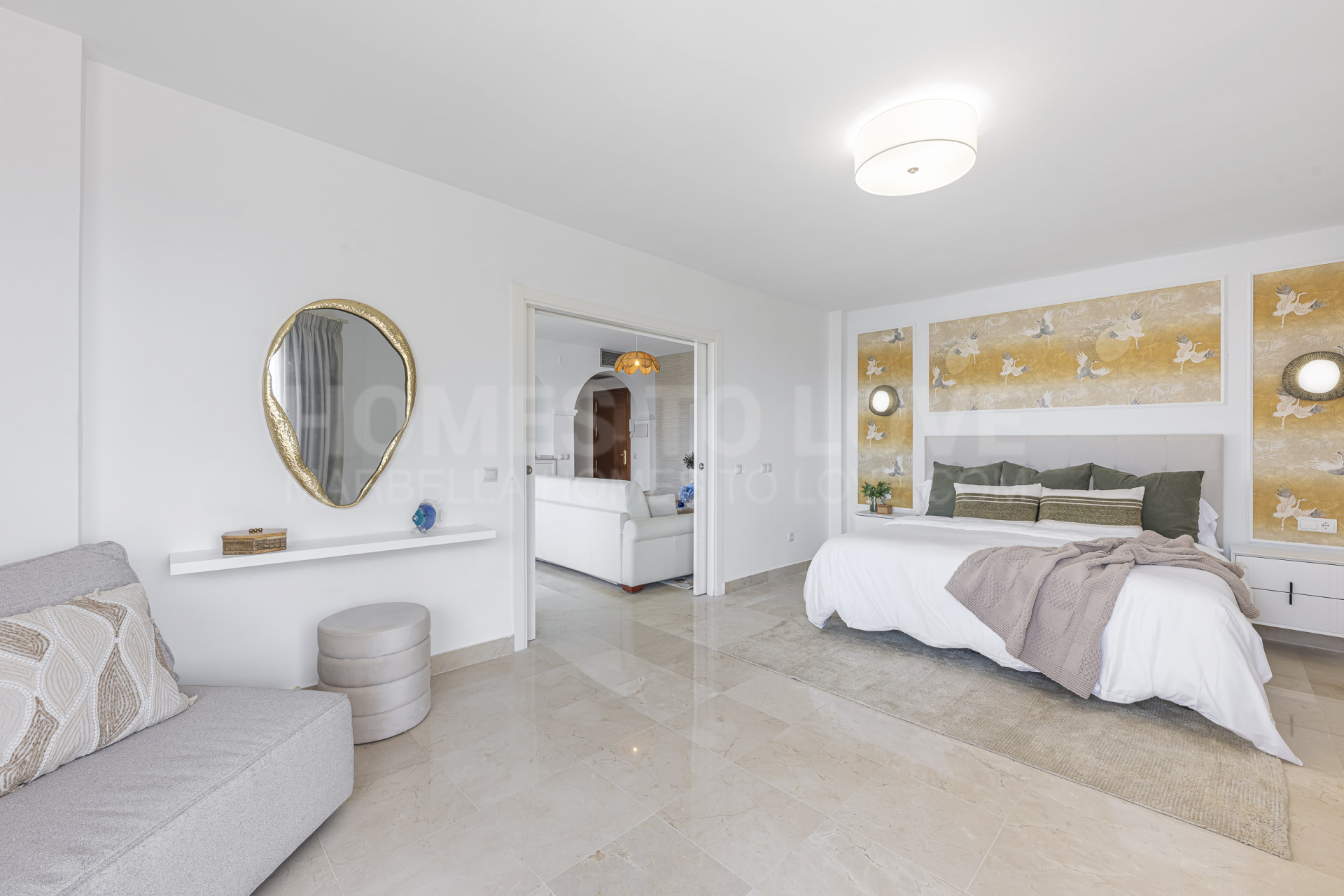 EXCLUSIVO totalmente reformady y amueble 2 dormitorios apartamento.