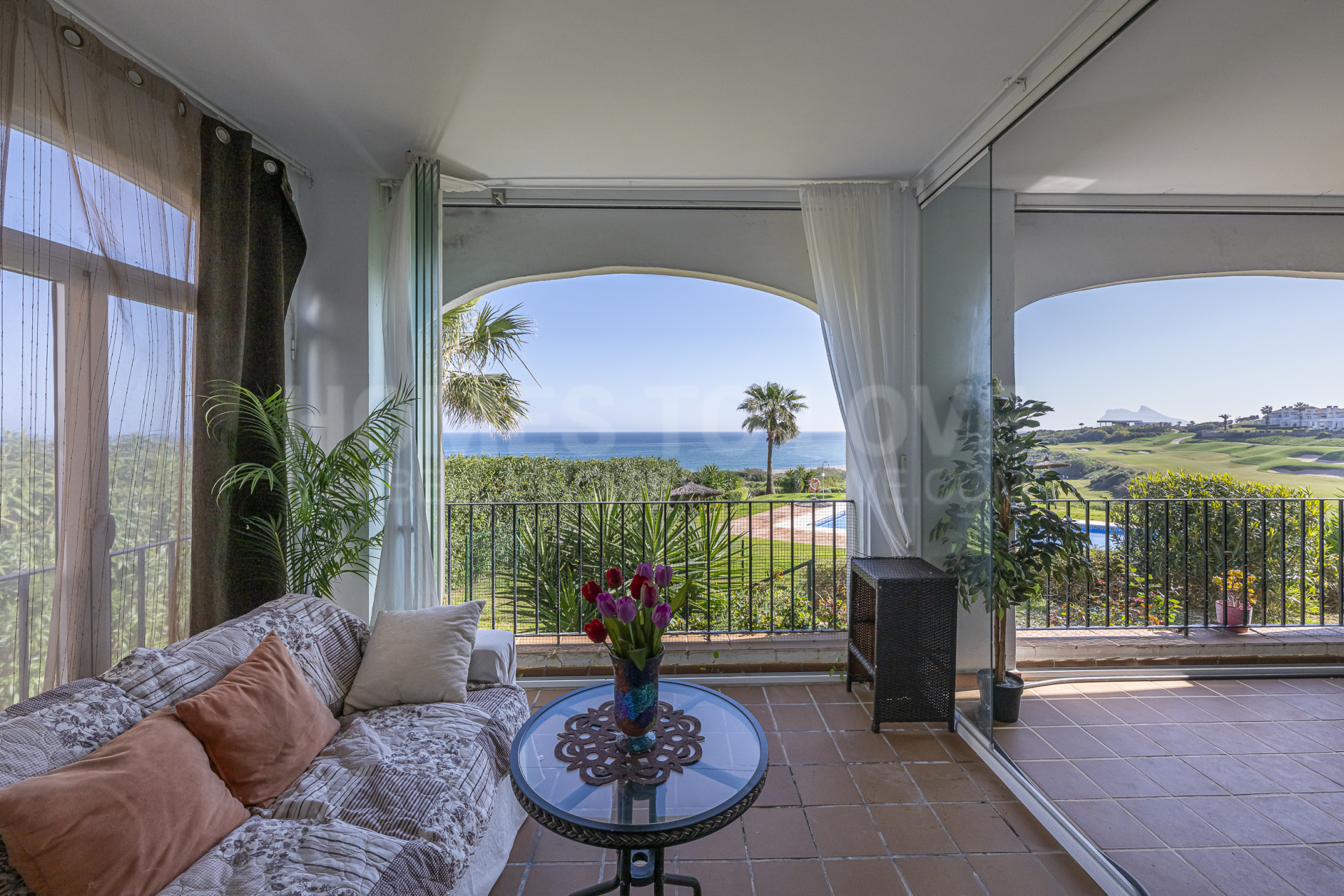 Seafront apartment in Portofino with terrace and panoramic Mediterranean views.