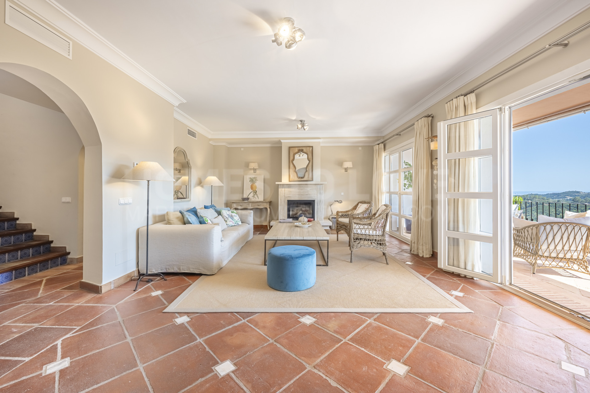 Four-Bed Hillside Detached House with Pool and Sea Views, Monte Mayor, Benahavis